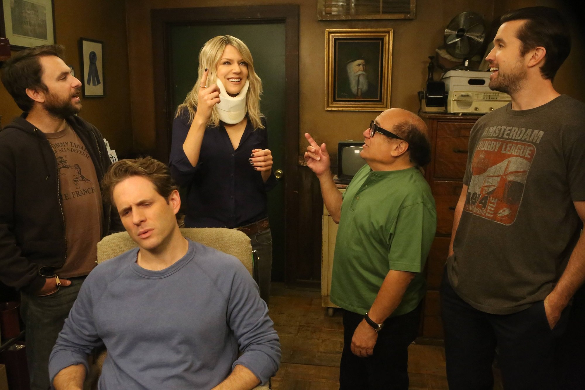 Always Sunny' Cast Crashed NLCS And Sweet Dee Was Twerking