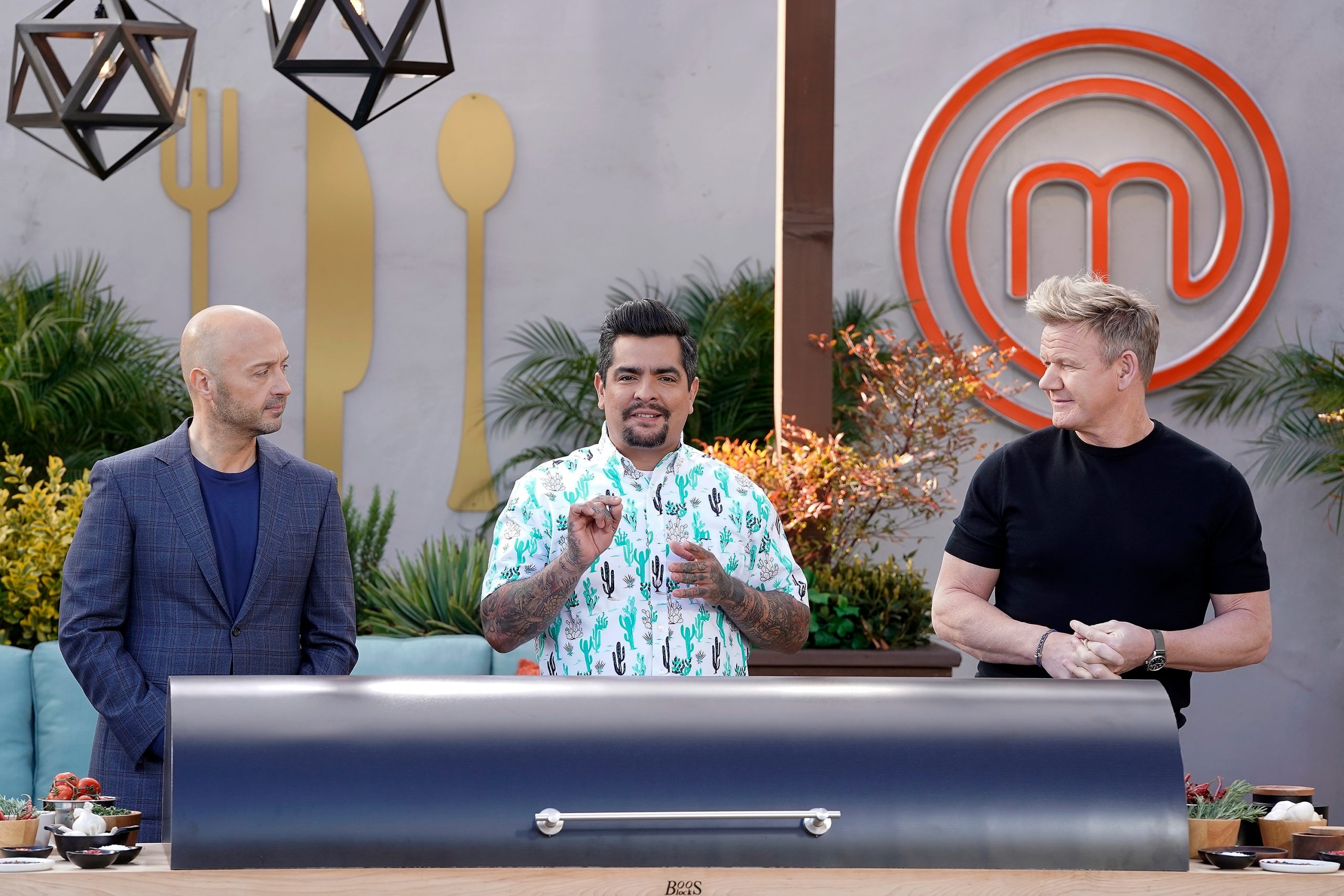 Chef Aarón Sánchez dishes on 'MasterChef' season 13