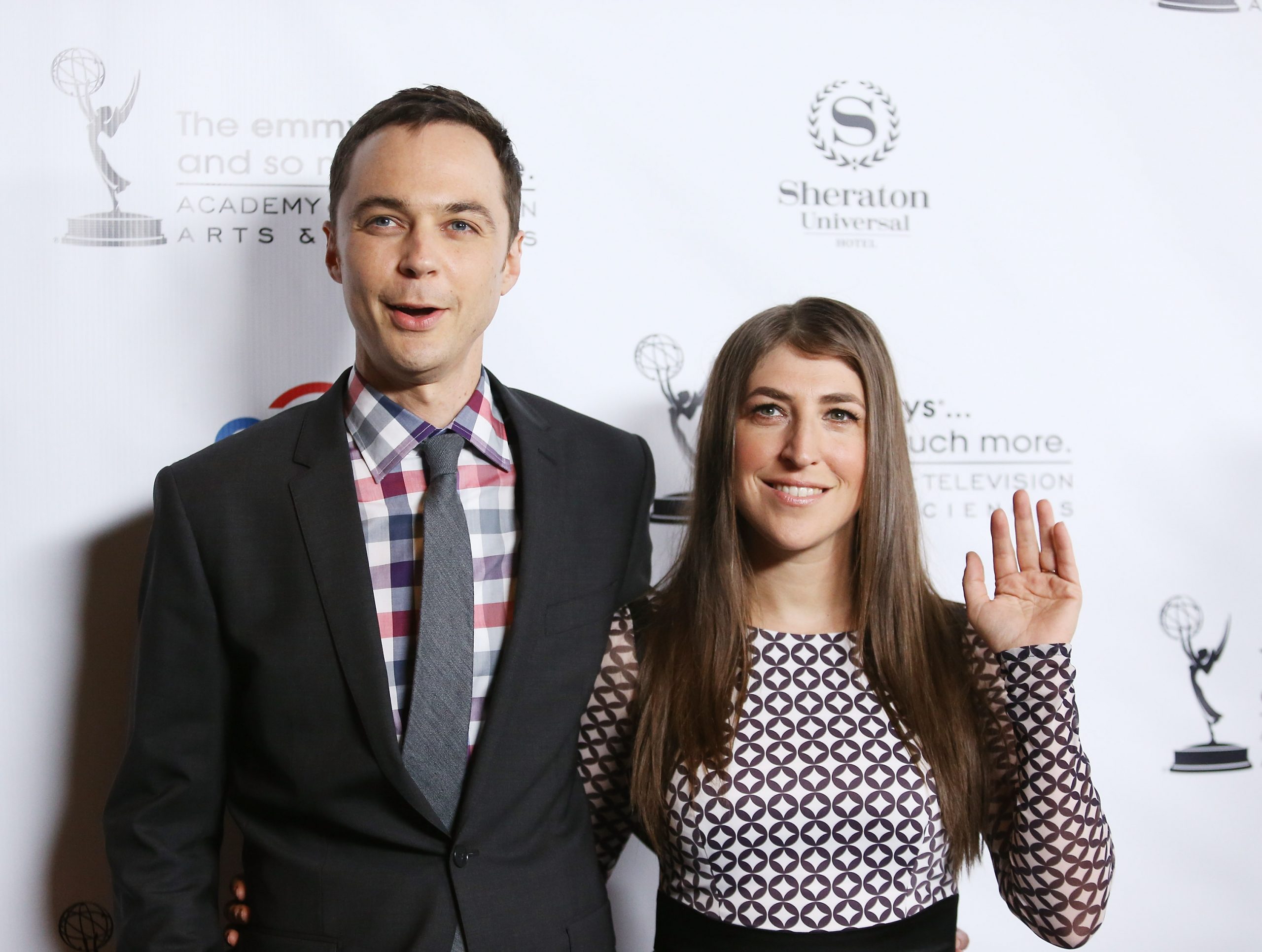 Mayim Bialik Defends Jim Parsons Says A Lot Of Factors Influenced The Decision To End The 5763