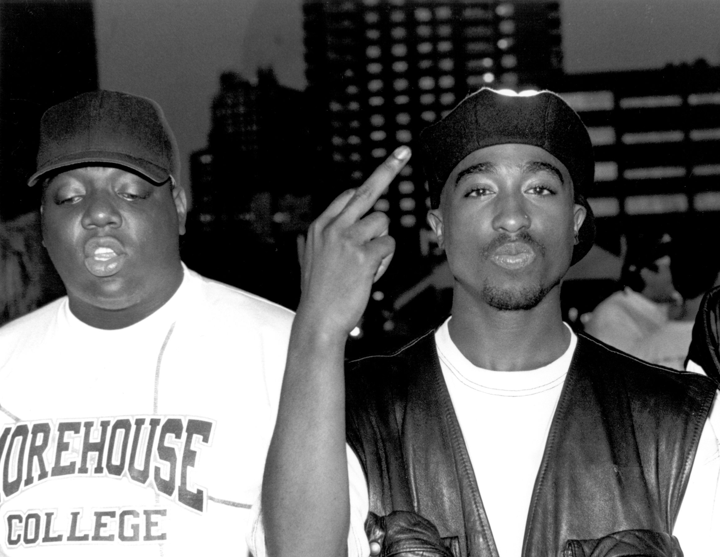 Biggie Smalls & 2Pac: 5 Fast Facts You Need to Know