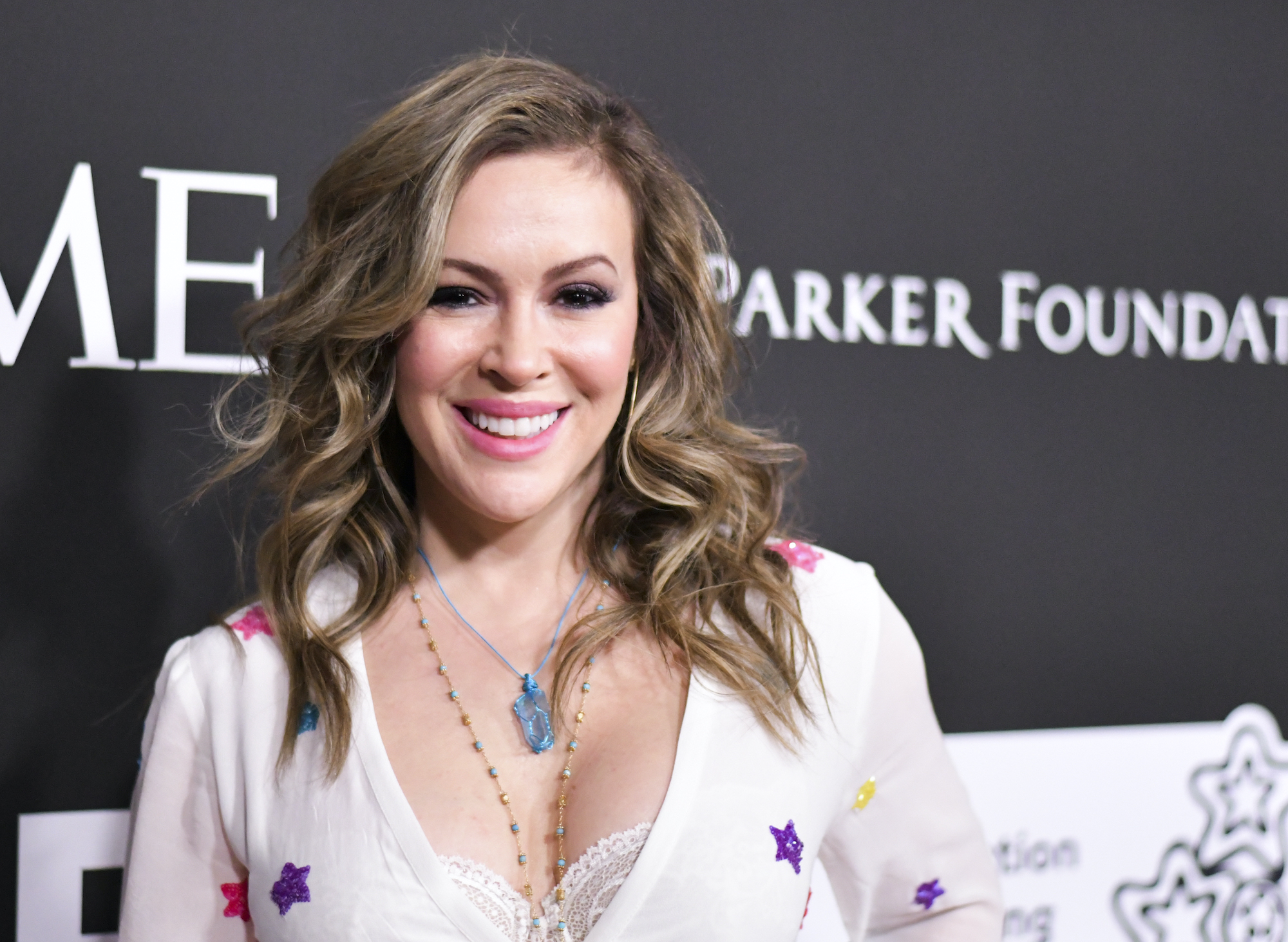 Alyssa Milano Advocates For A Simple Life Saving Practice After Her Uncle S Heart Attack And Ensuing Car Crash