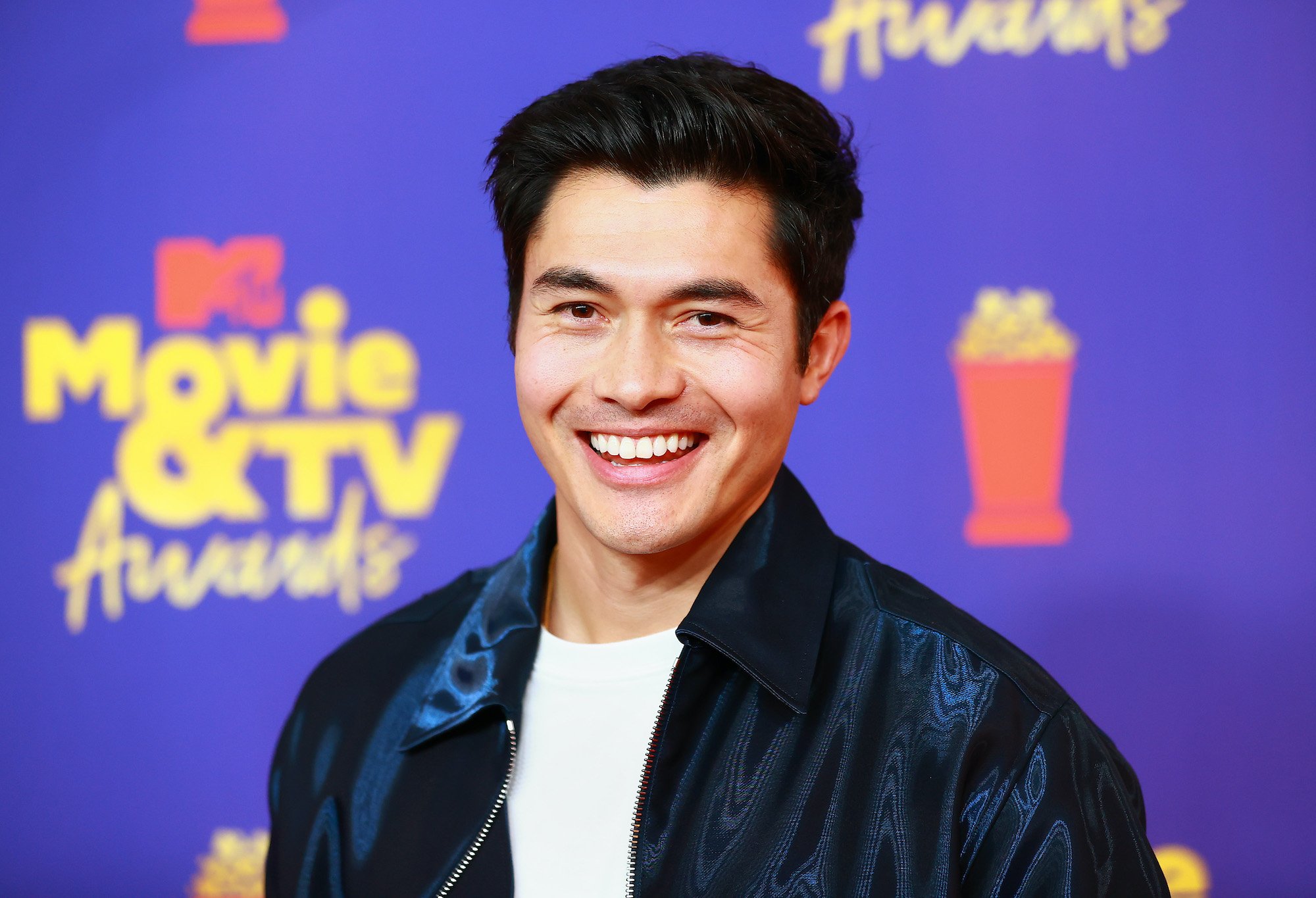 15 Pictures Of Henry Golding Looking Handsome