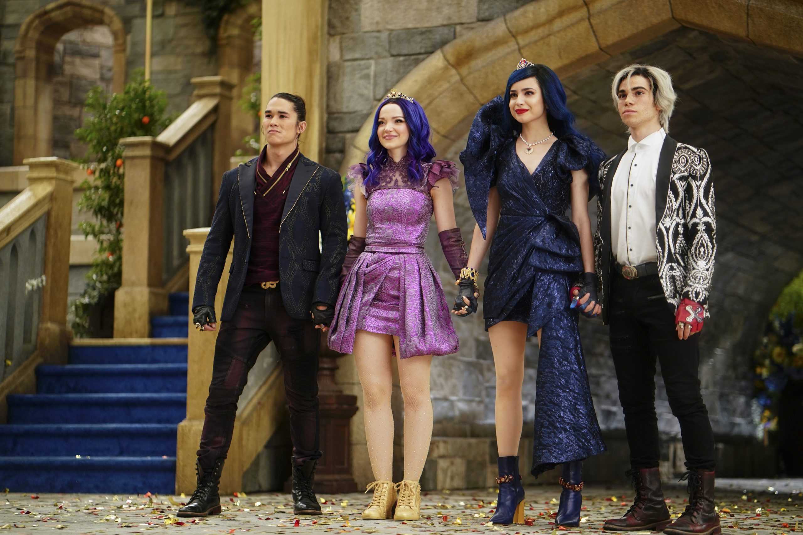 Descendants Cast - Rotten to the Core (From Descendants)