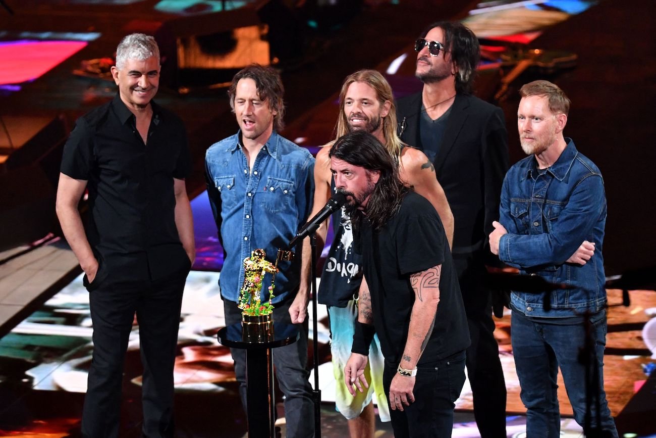 MTV VMAs 2021: Global Icons Foo Fighters Honor The Rolling Stones ...