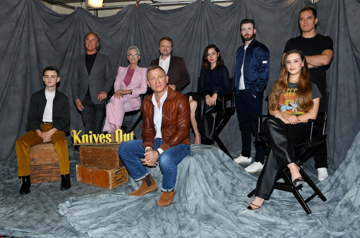Daniel Craig and Ana de Armas at cinemas in Knives Out (2019)