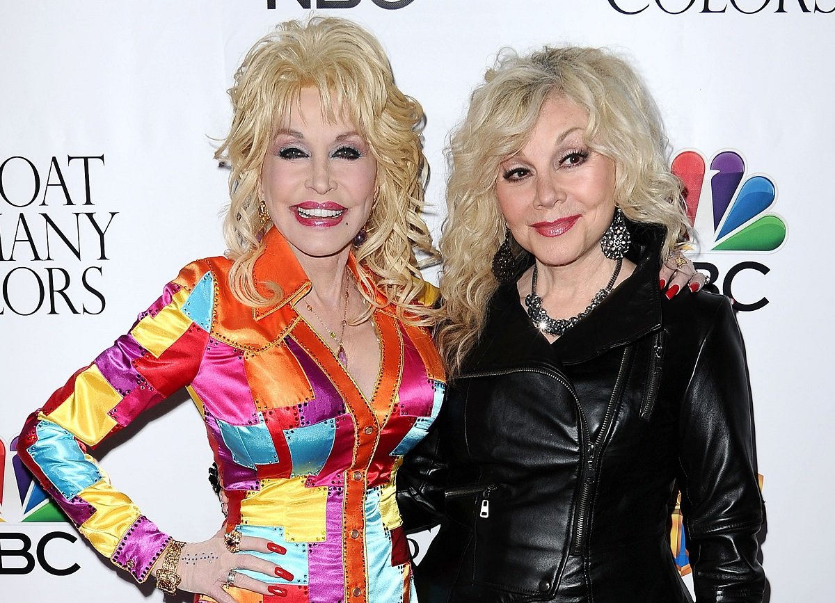 Inside Dolly Parton's Relationship With Her Siblings