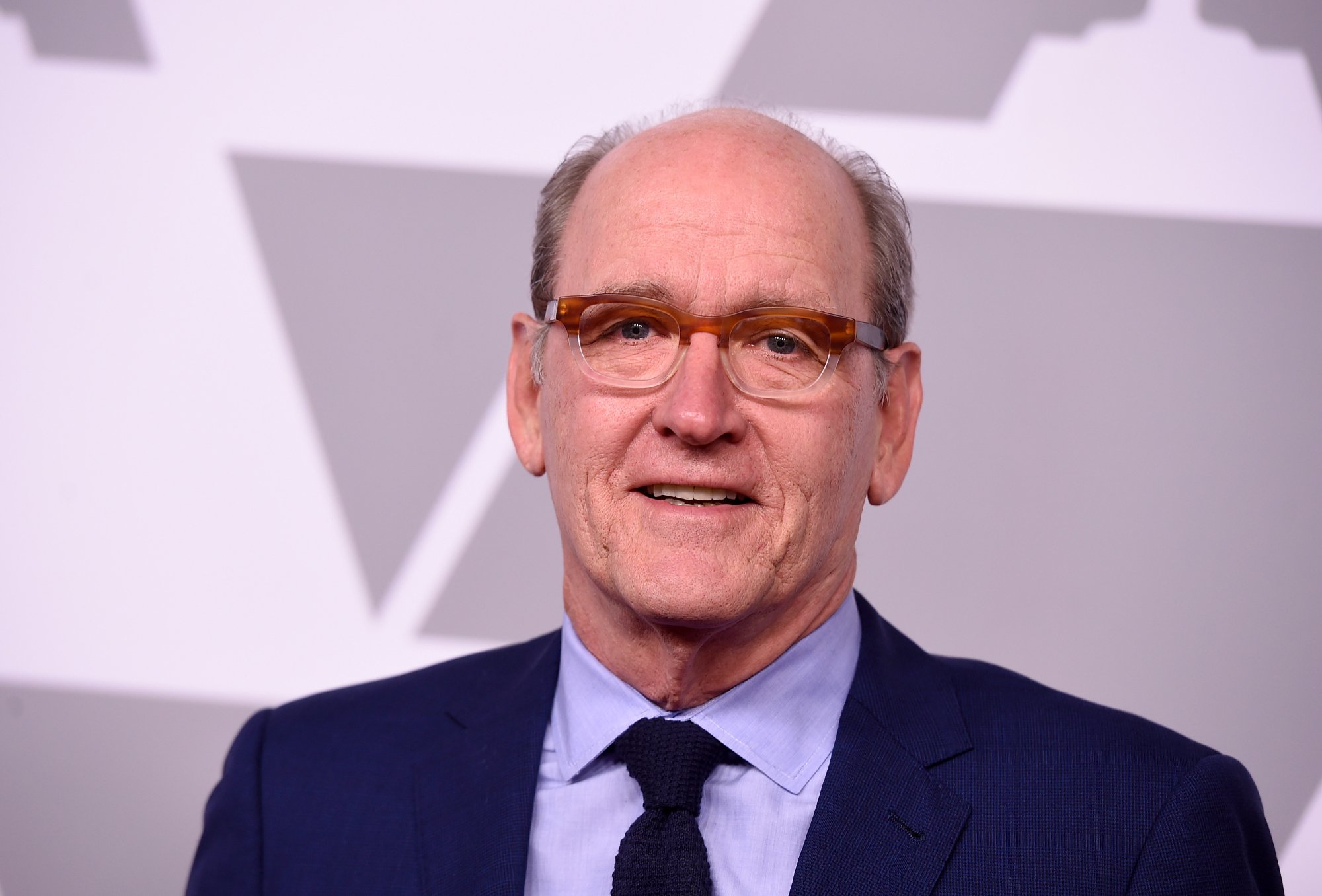 nightmare-alley-actor-richard-jenkins-reveals-why-he-hates-guillermo