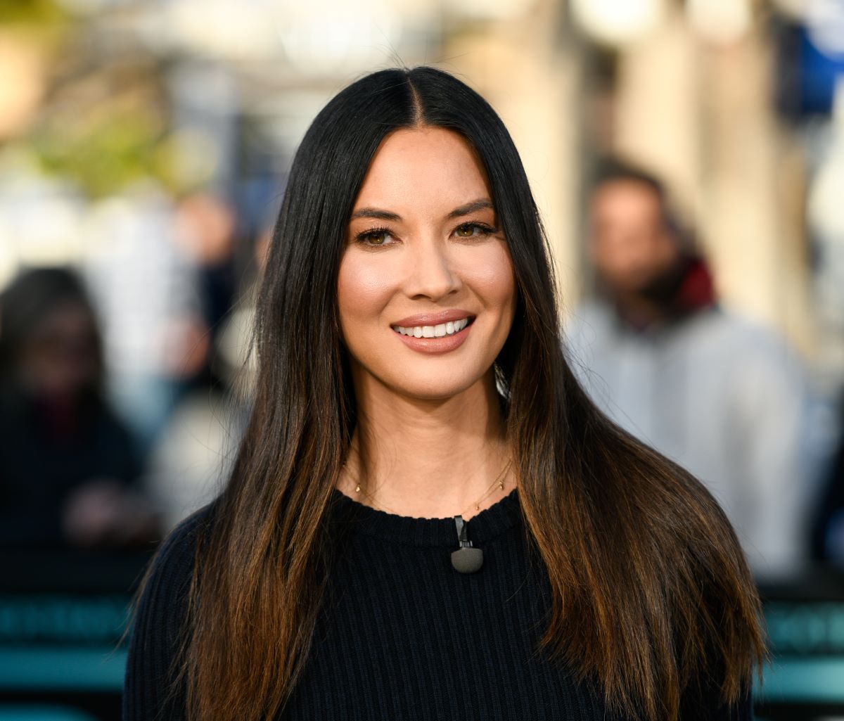 Olivia Munn Revealed Her Pregnancy Insecurities – But What About Her 