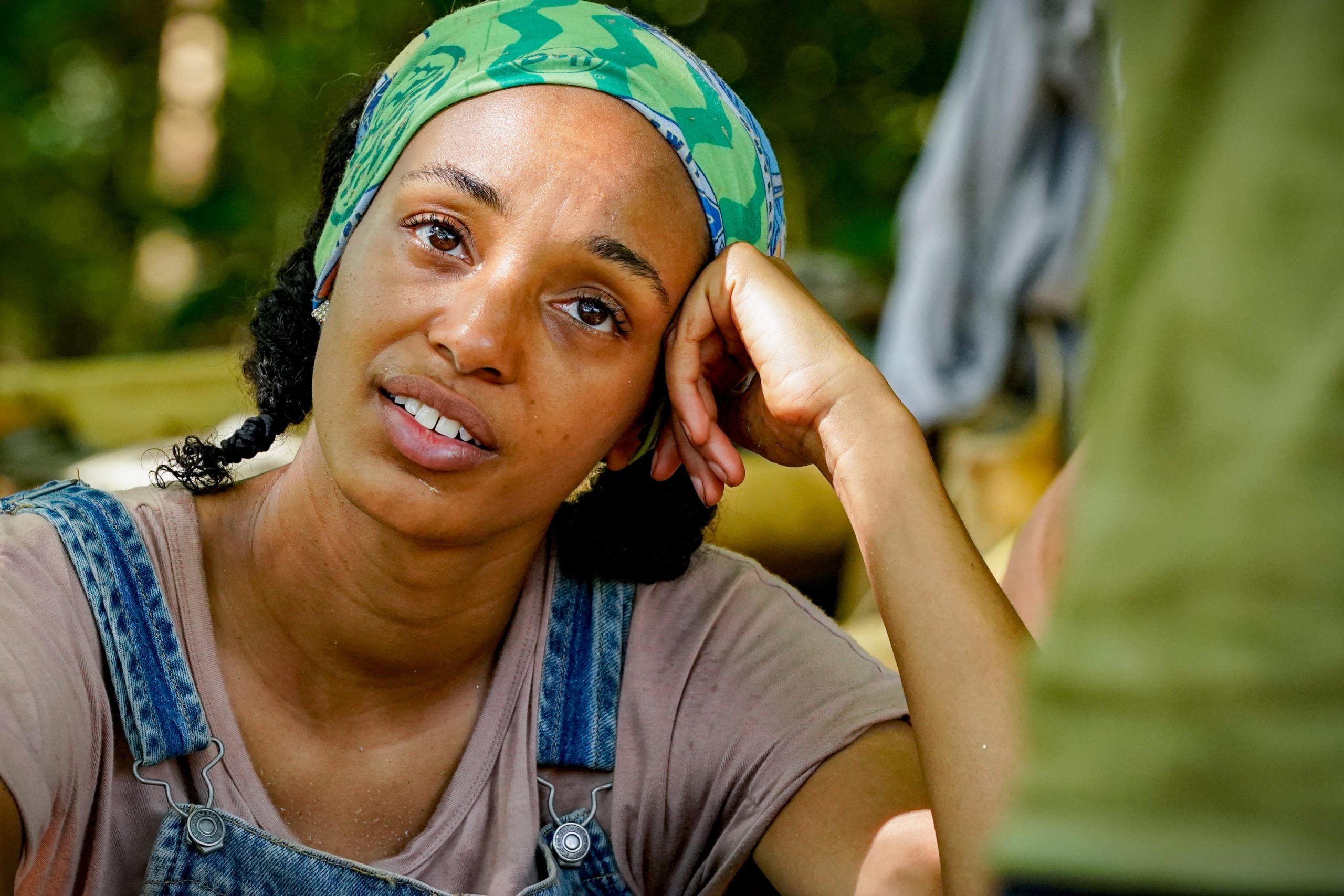 Juggling Chainsaws Shantel Smith competes on SURVIVOR, airing News Photo  - Getty Images