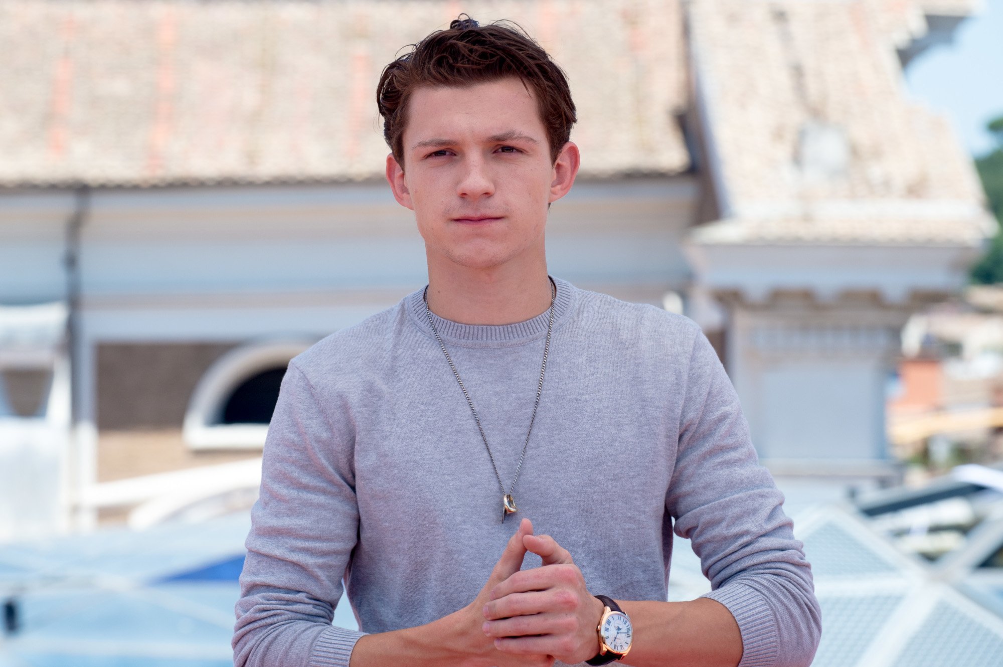 Том холланд режиссер. Tom Holland. Том Холланд в сердце моря.