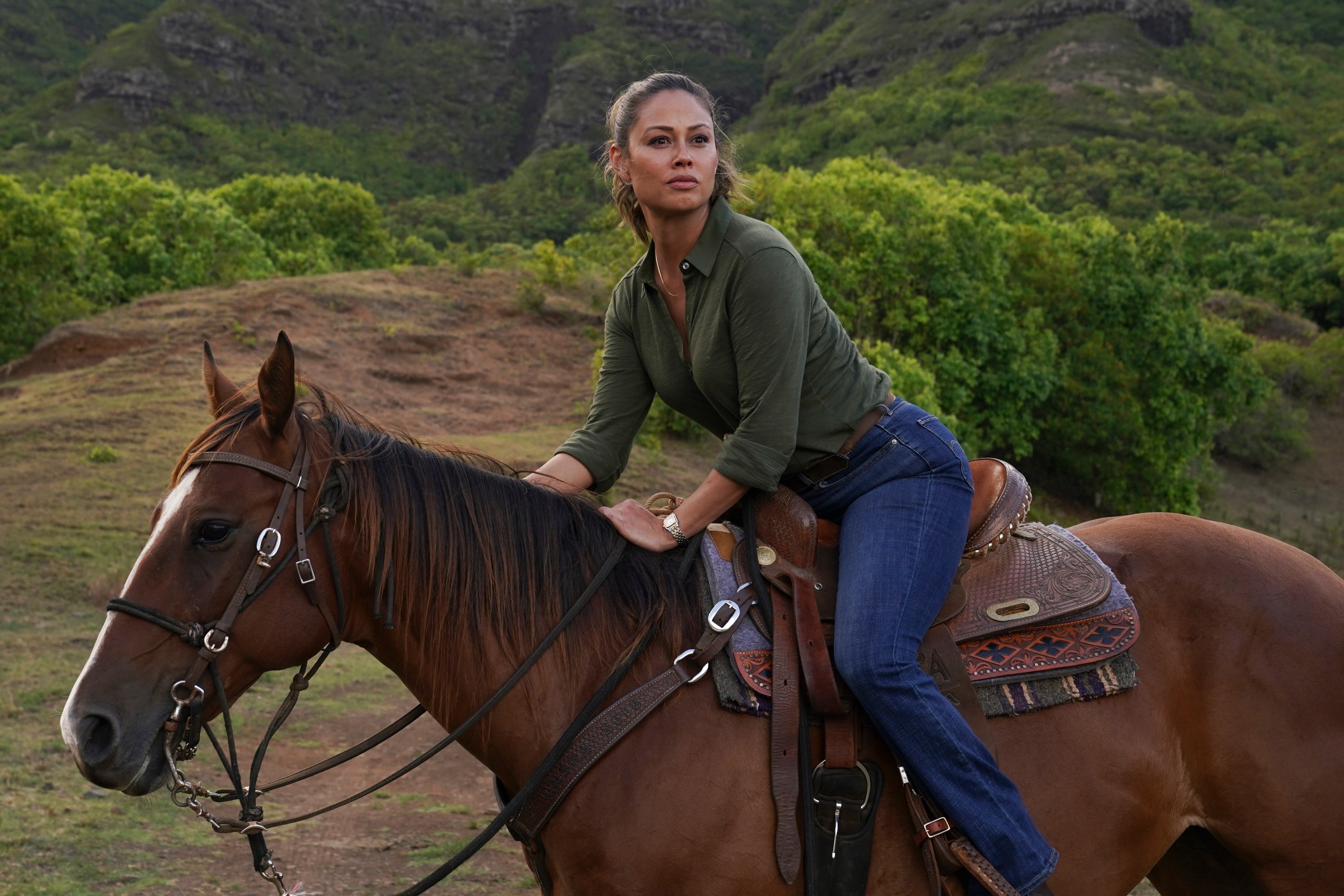 ‘NCIS: Hawai'i’: Vanessa Lachey Injured Herself Early In The Season