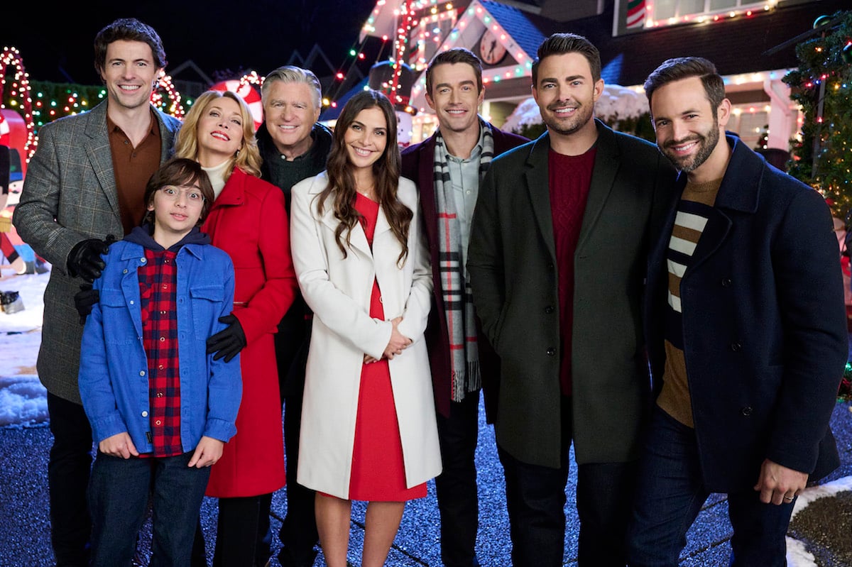 'The Christmas House 2': Robert Buckley Says New Hallmark Movie Is 'Jam-Packed' With Holiday Cheer