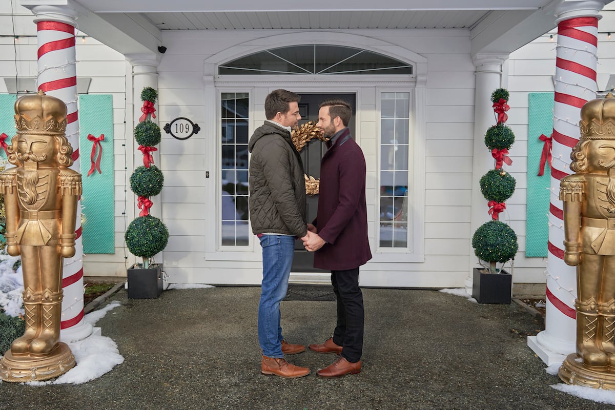 'The Christmas House 2': Robert Buckley Says New Hallmark Movie Is 'Jam-Packed' With Holiday Cheer