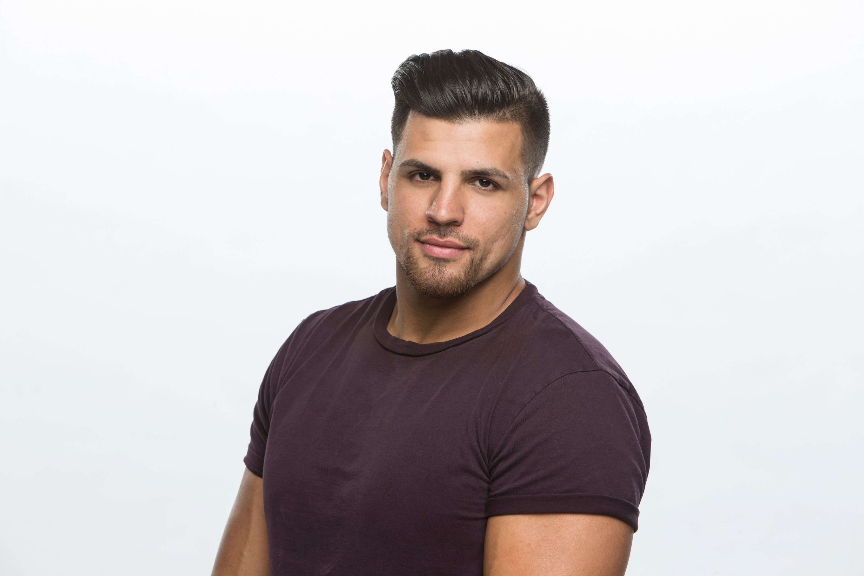 How old is fessy from the challenge