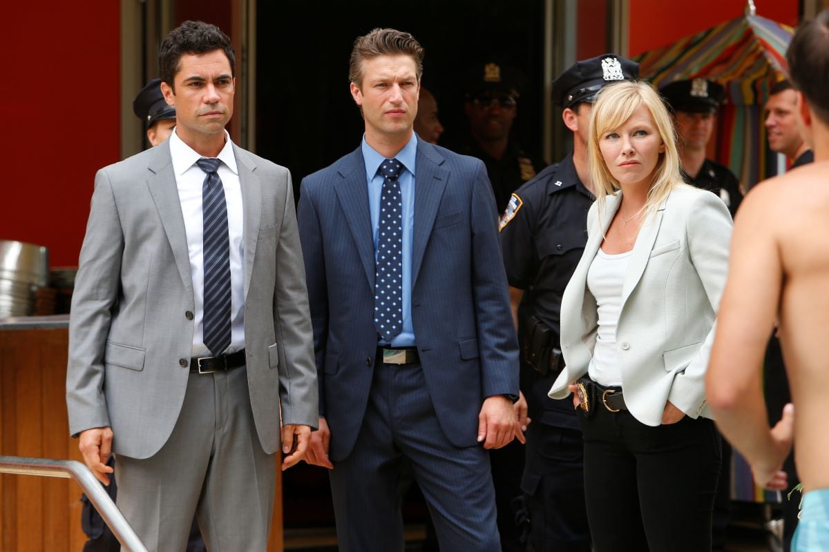 (l-r) Danny Pino as Detective Nick Amaro, Peter Scanavino as Dominick Carisi, Kelli Giddish as Detective Amanda Rollins in 'Law & Order SVU'