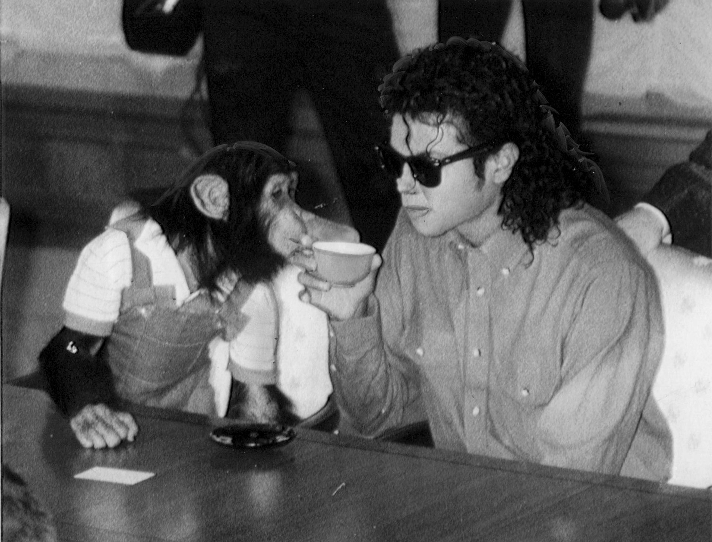 michael jackson eating