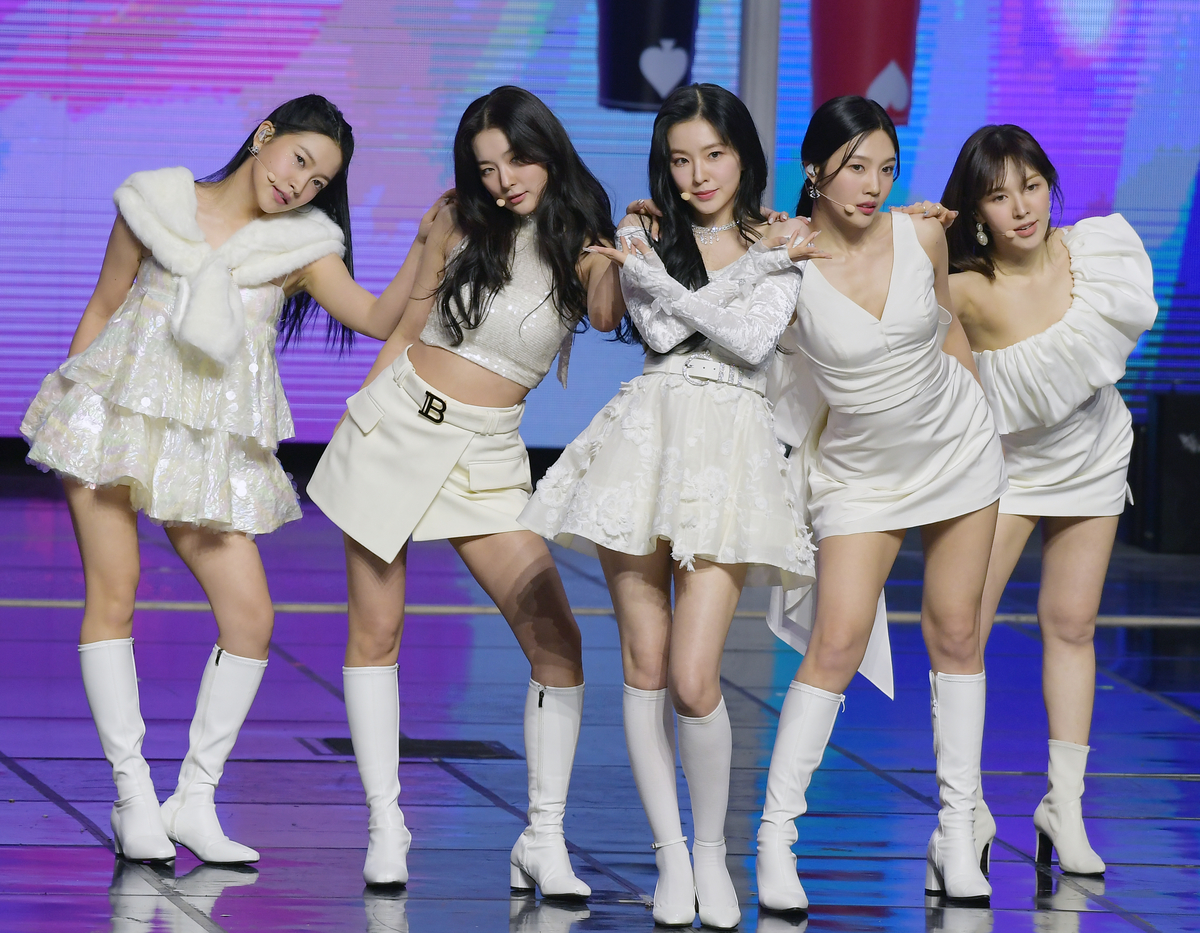 Red Velvet Returns With Ep The Reve Festival 22 Feel My Rhythm