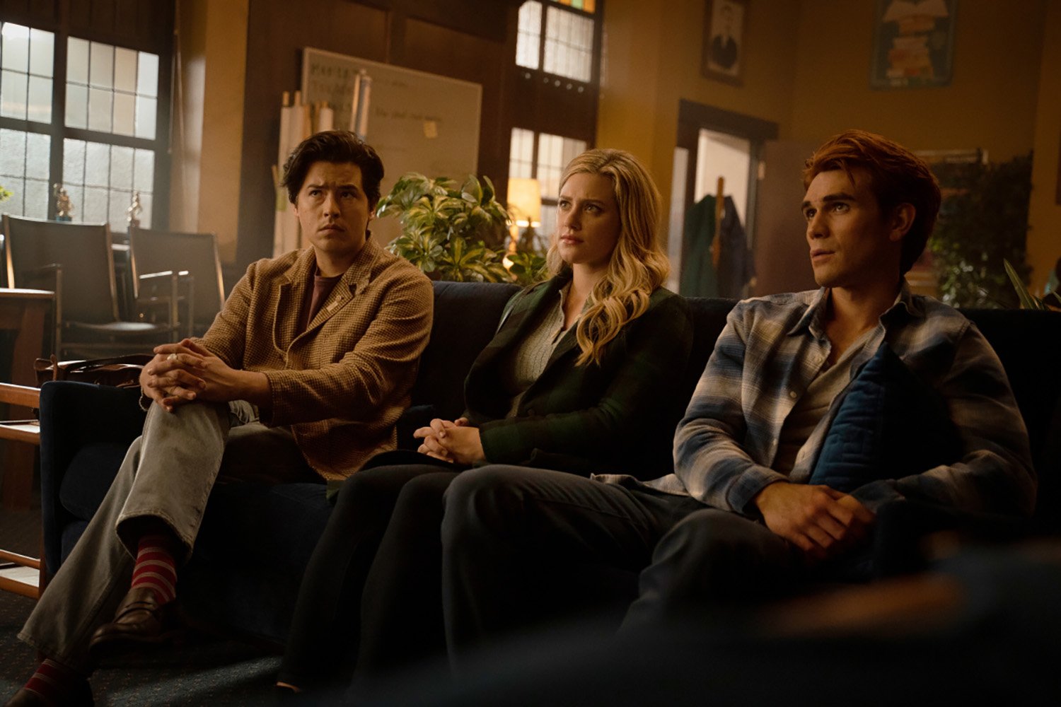 riverdale-who-is-the-trash-bag-killer-3-tbk-theories-explained