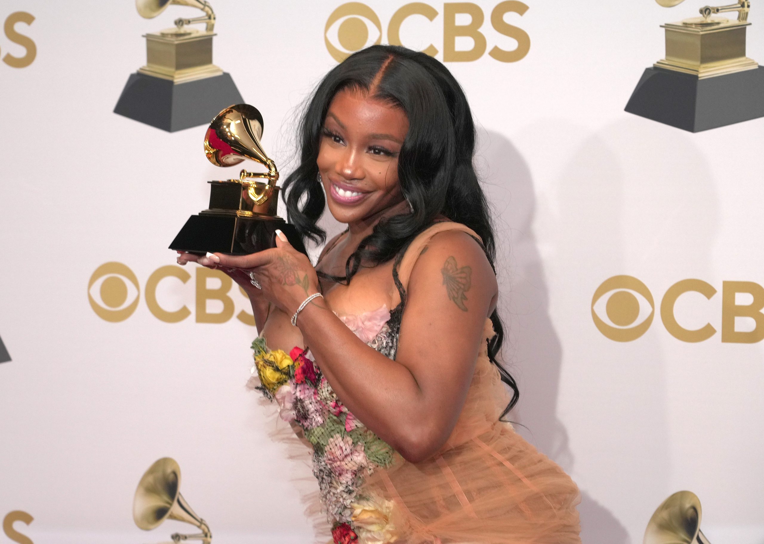 2022 Grammy Awards What SZA Learned From Doja Cat While Making 'Kiss