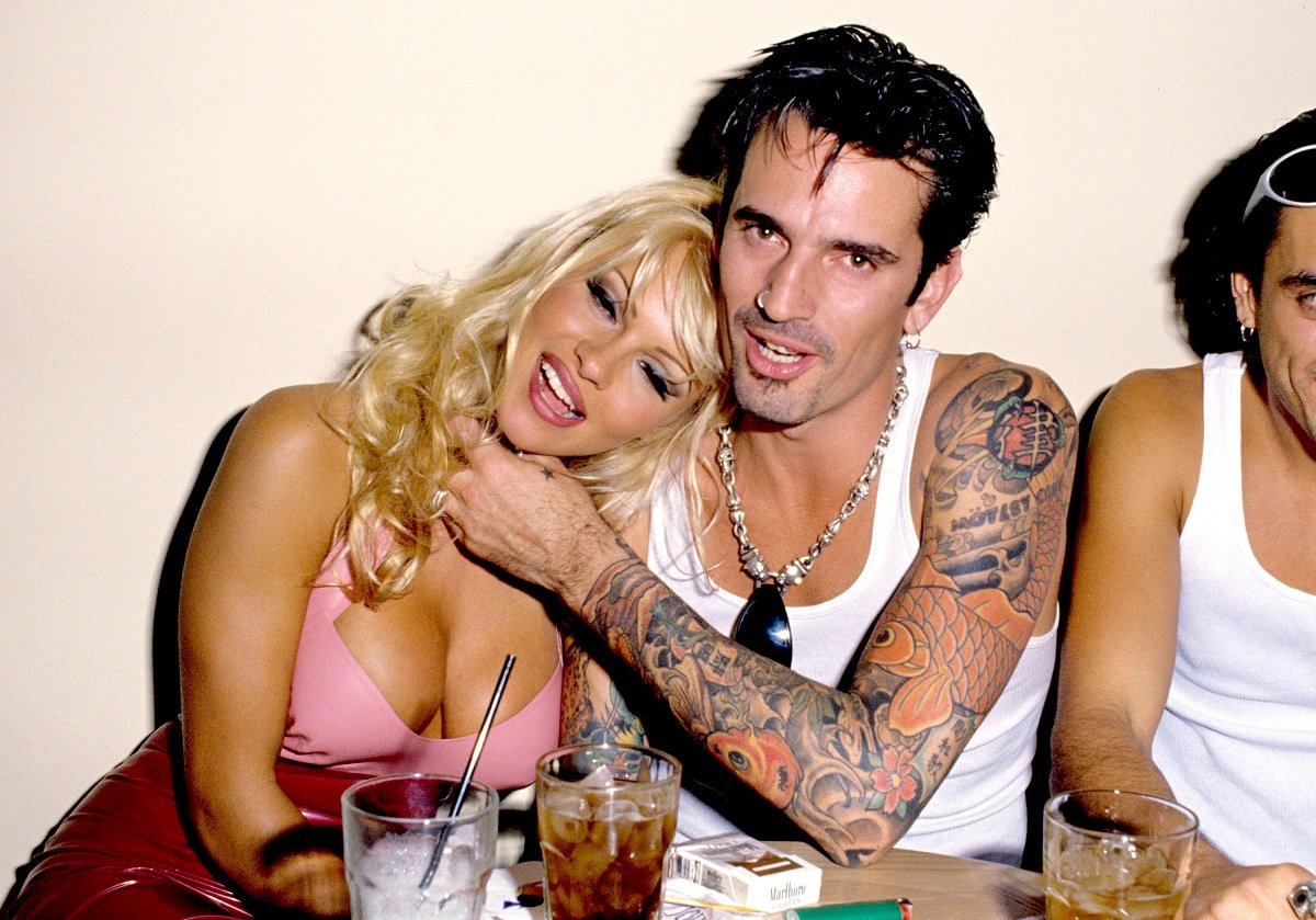 1200px x 839px - The Real Reason Why Pamela Anderson and Tommy Lee Divorced