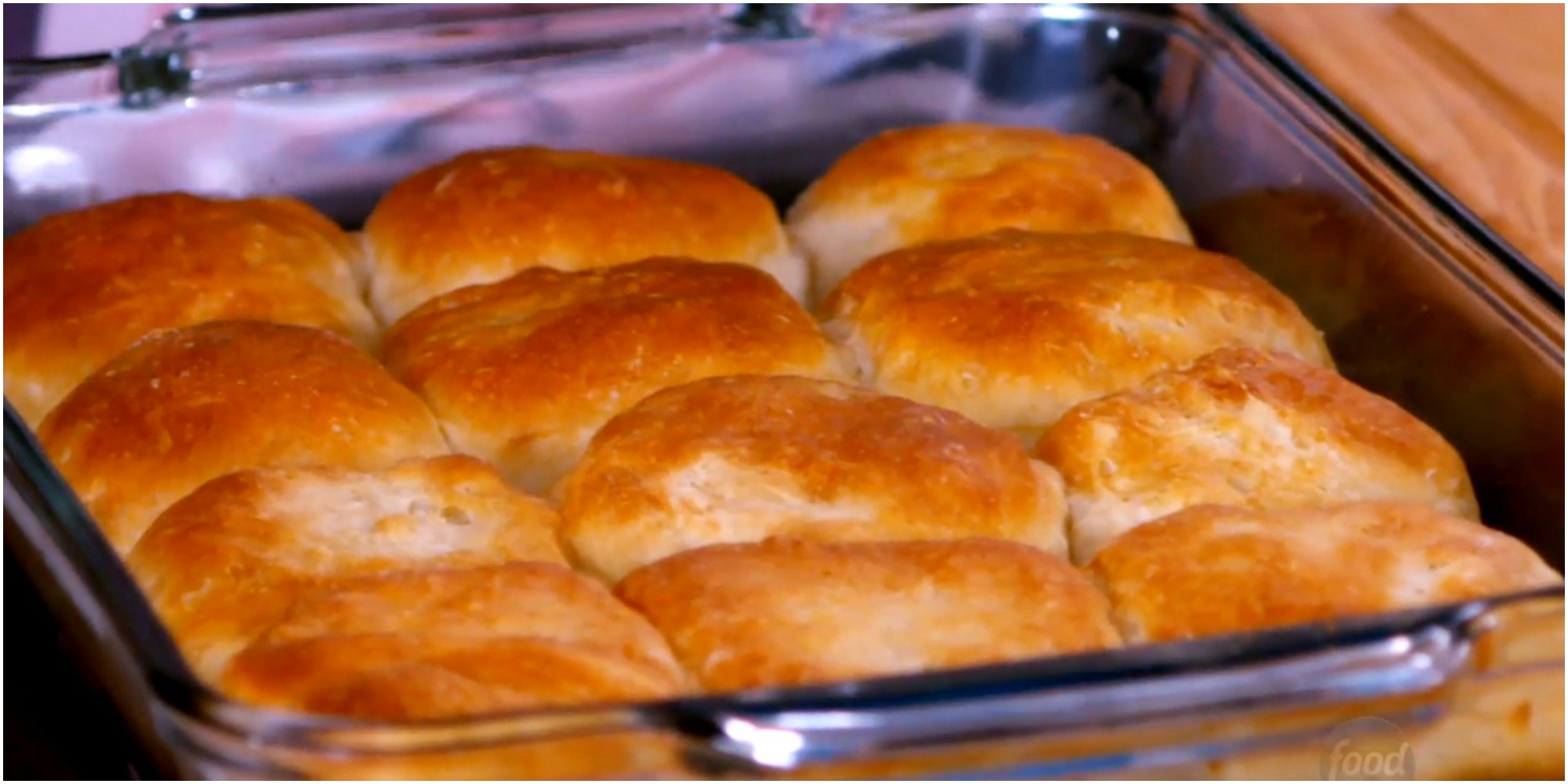 Trisha Yearwood's Comforting Buttermilk Rolls Are Just Like Her Mom ...