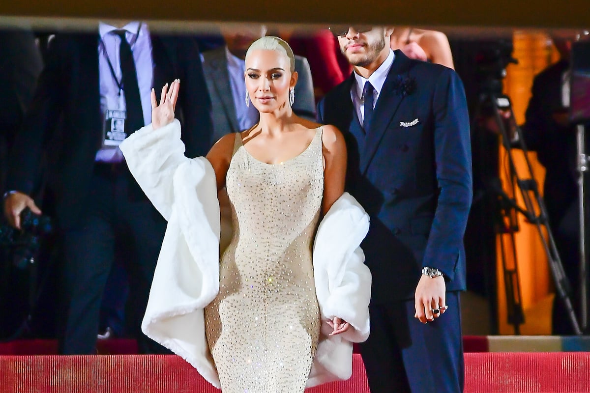 Designer Bob Mackie Says Letting Kim Kardashian Wear Marilyn Monroe's Dress  Was a Big Mistake”