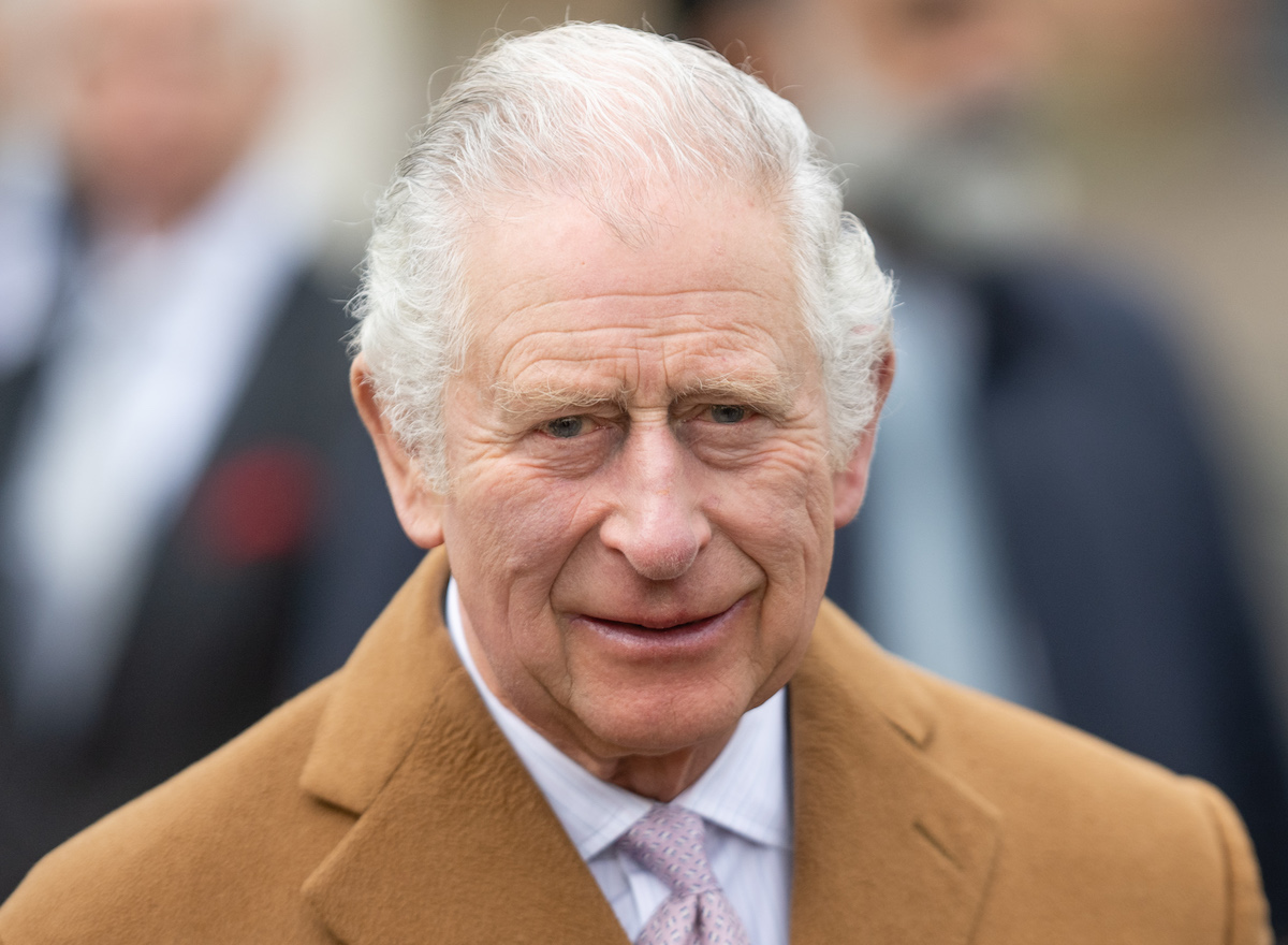 prince-charles-prefers-this-discontinued-naplike-velvet-toilet-paper