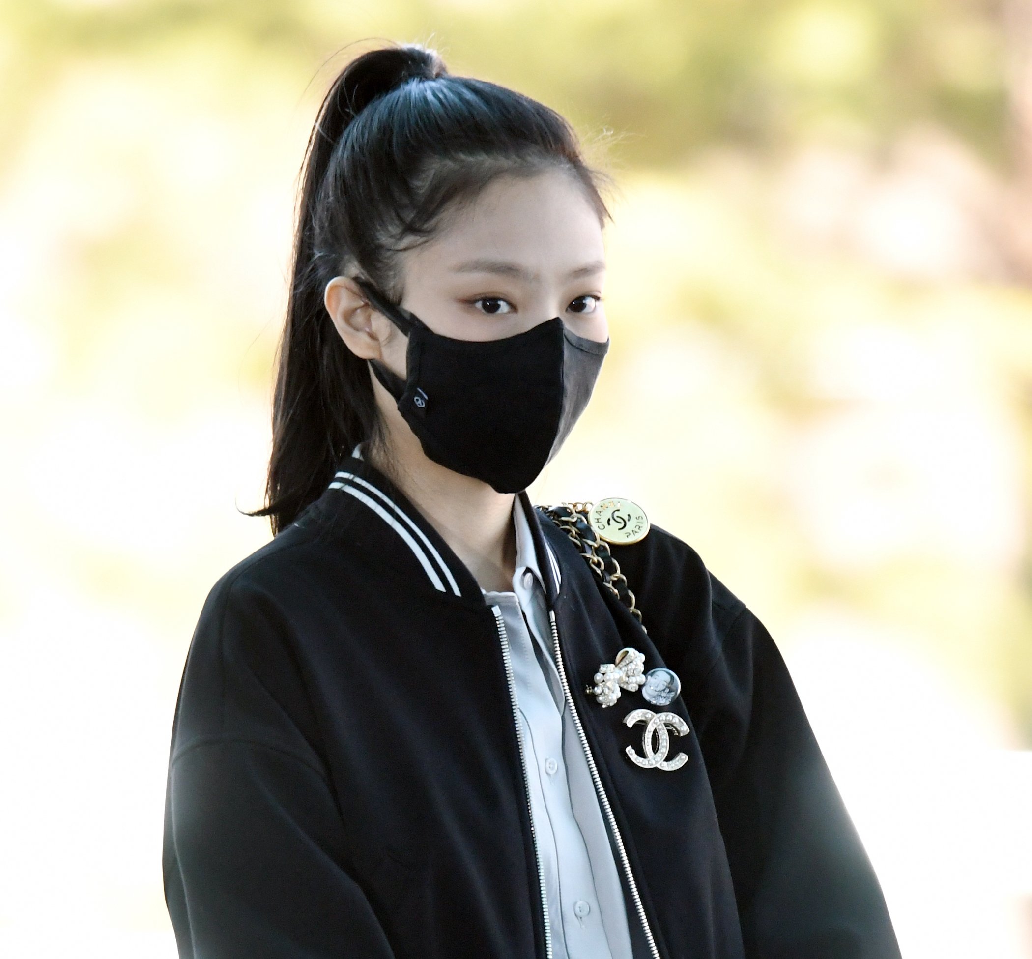 CHANEL TAPS JENNIE AS HOUSE AMBASSADOR