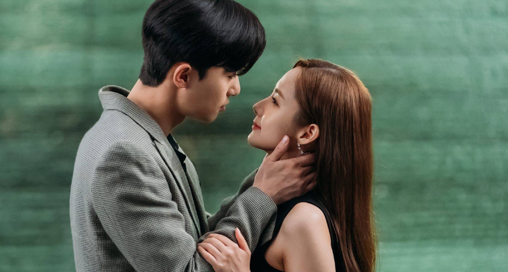 The Most Replayed Steamy Moments From K Dramas Top Kiss Scenes