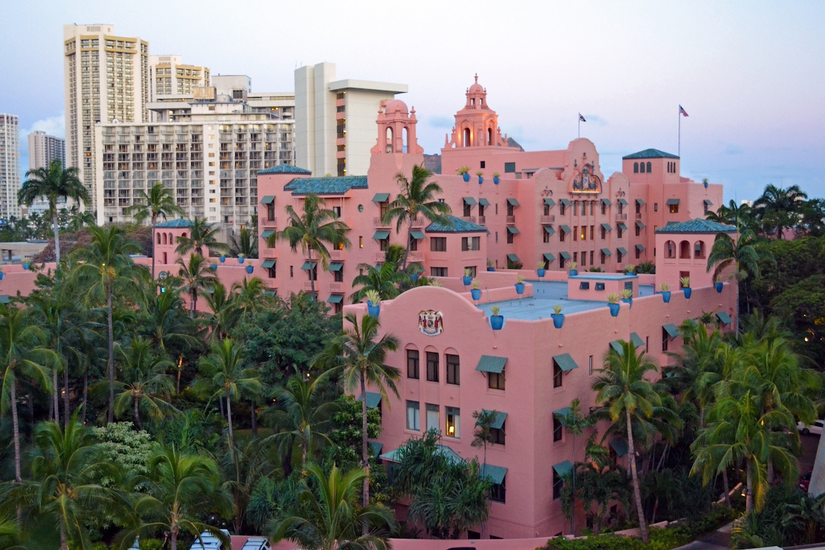 You Can Stay at the Luxury Hawaiian Hotel From 'Mad Men,' Charlie's ...