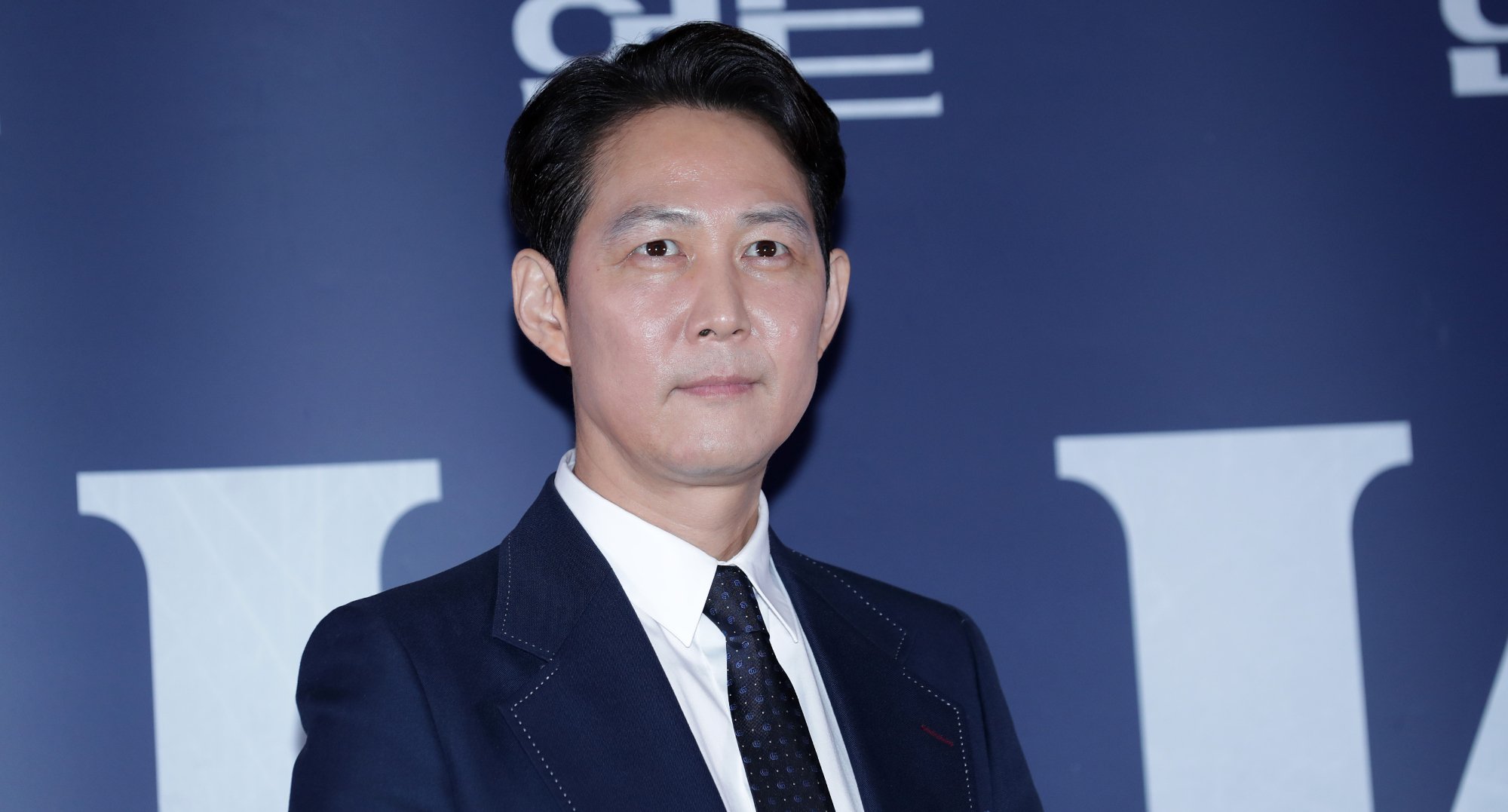 Lee Jungjae to Star and CoProduce 'Deliver Us From Evil' Spinoff