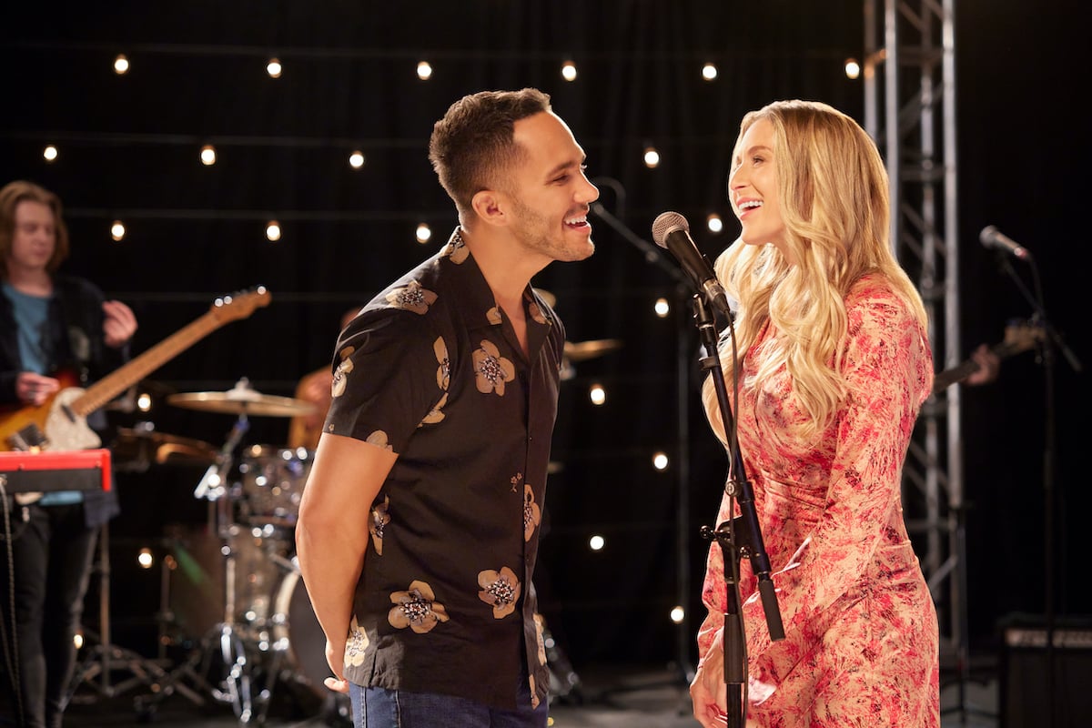 Alexa and Carlos PenaVega's New Hallmark Movie 'Love in the Limelight