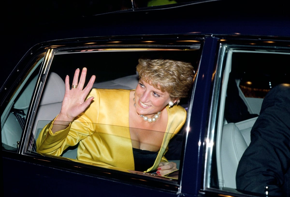 Princess Diana arriving in a car to Shirley Bassey's concert