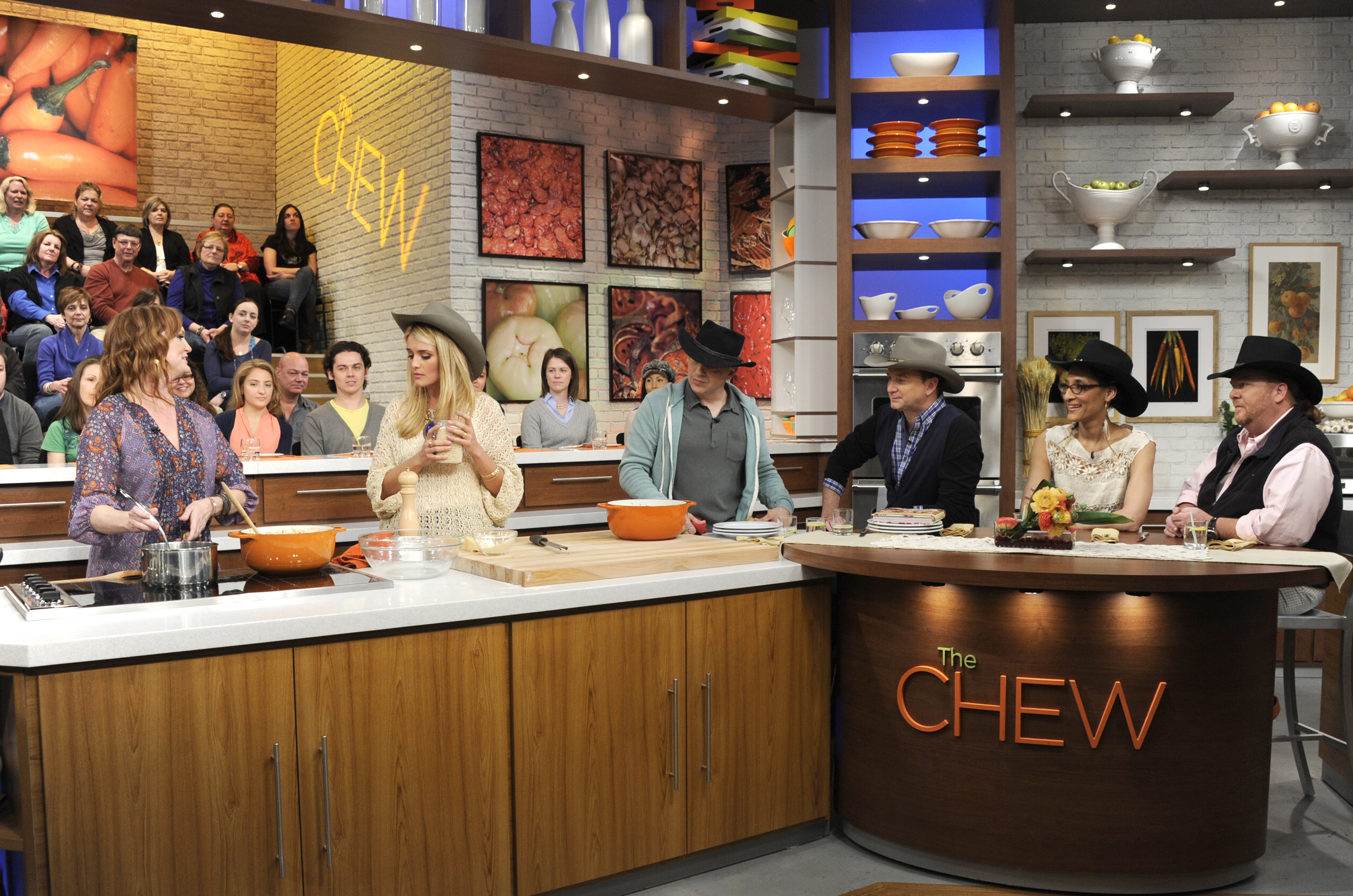 The Pioneer Woman Ree Drummond does a cooking demonstration on The Chew.