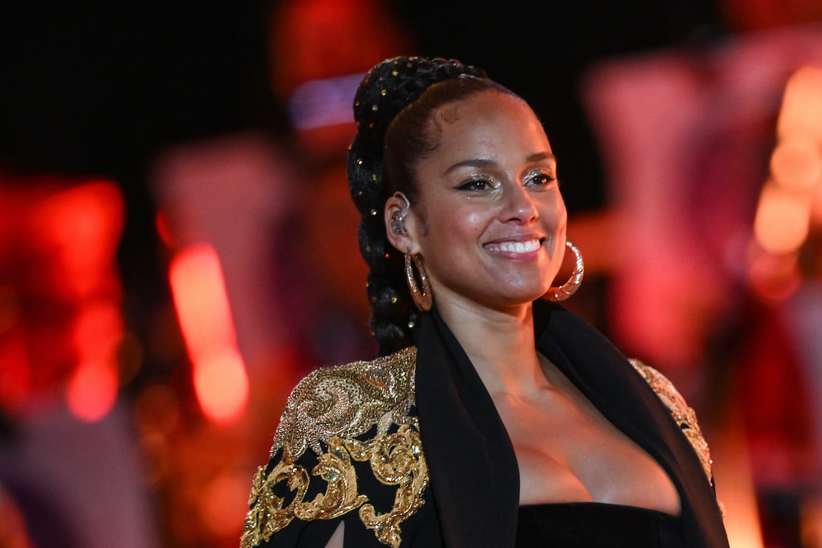 Alicia Keys smiling