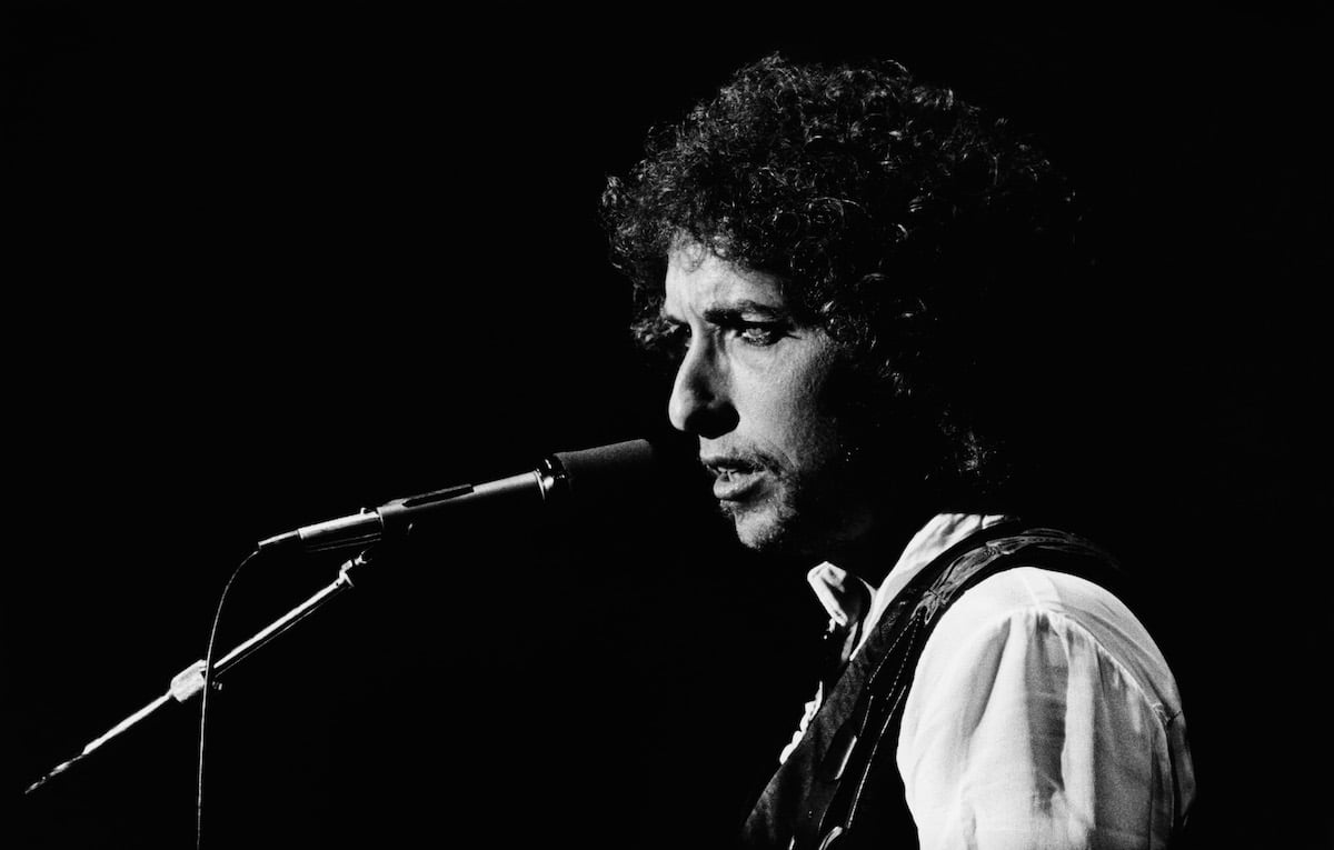 Bob Dylan Still Lives in the Malibu Home He Bought for 105,000 in 1979