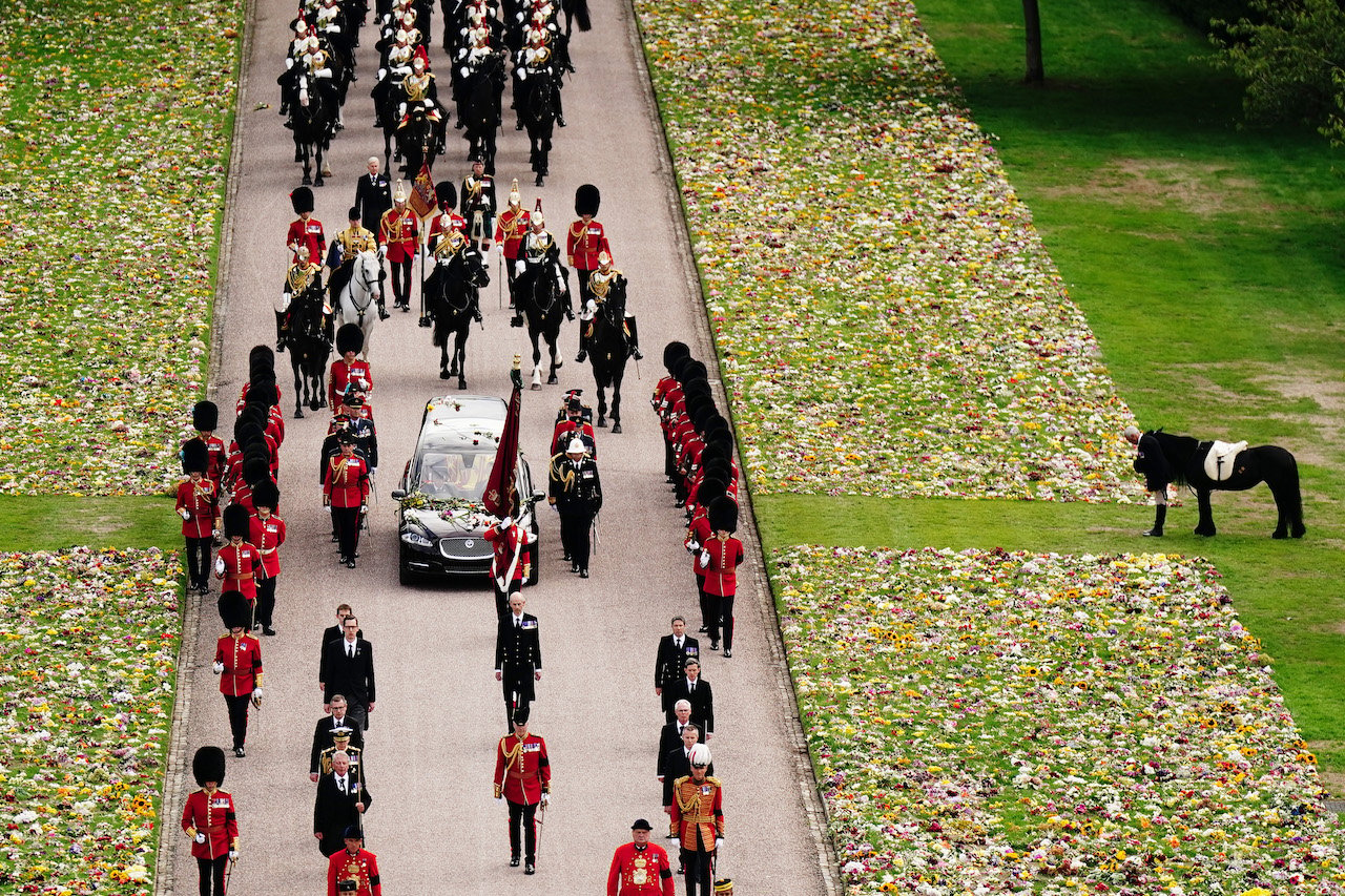 Queen Elizabeth's pony, Emma stands as the Ceremonial Procession of the coffin of Queen Elizabeth II arrives at Windsor Castle for the Committal Service at St George's Chapel.