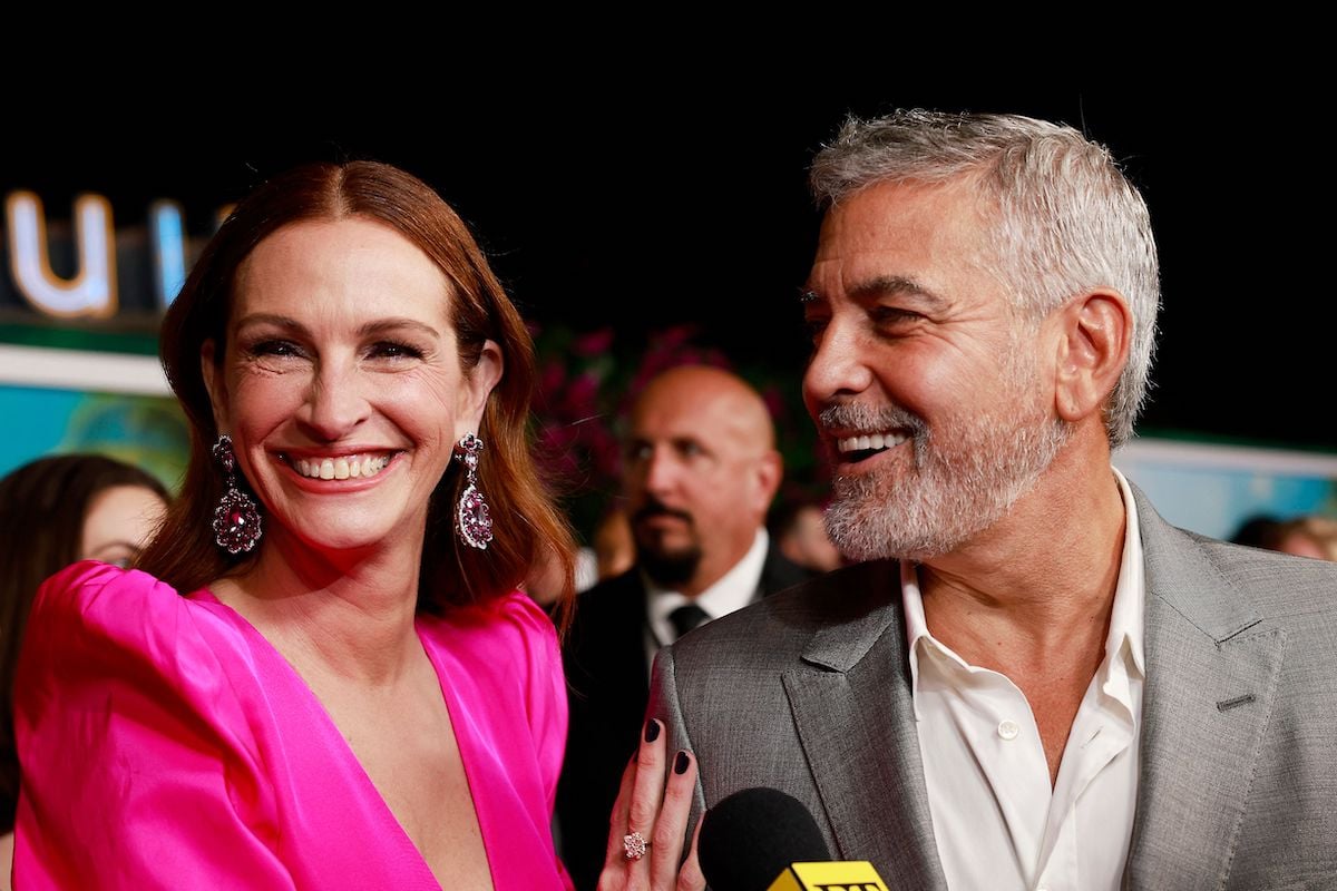 https://www.cheatsheet.com/wp-content/uploads/2022/10/Julia-Roberts-George-Clooney-Ticket-to-Paradise.jpg