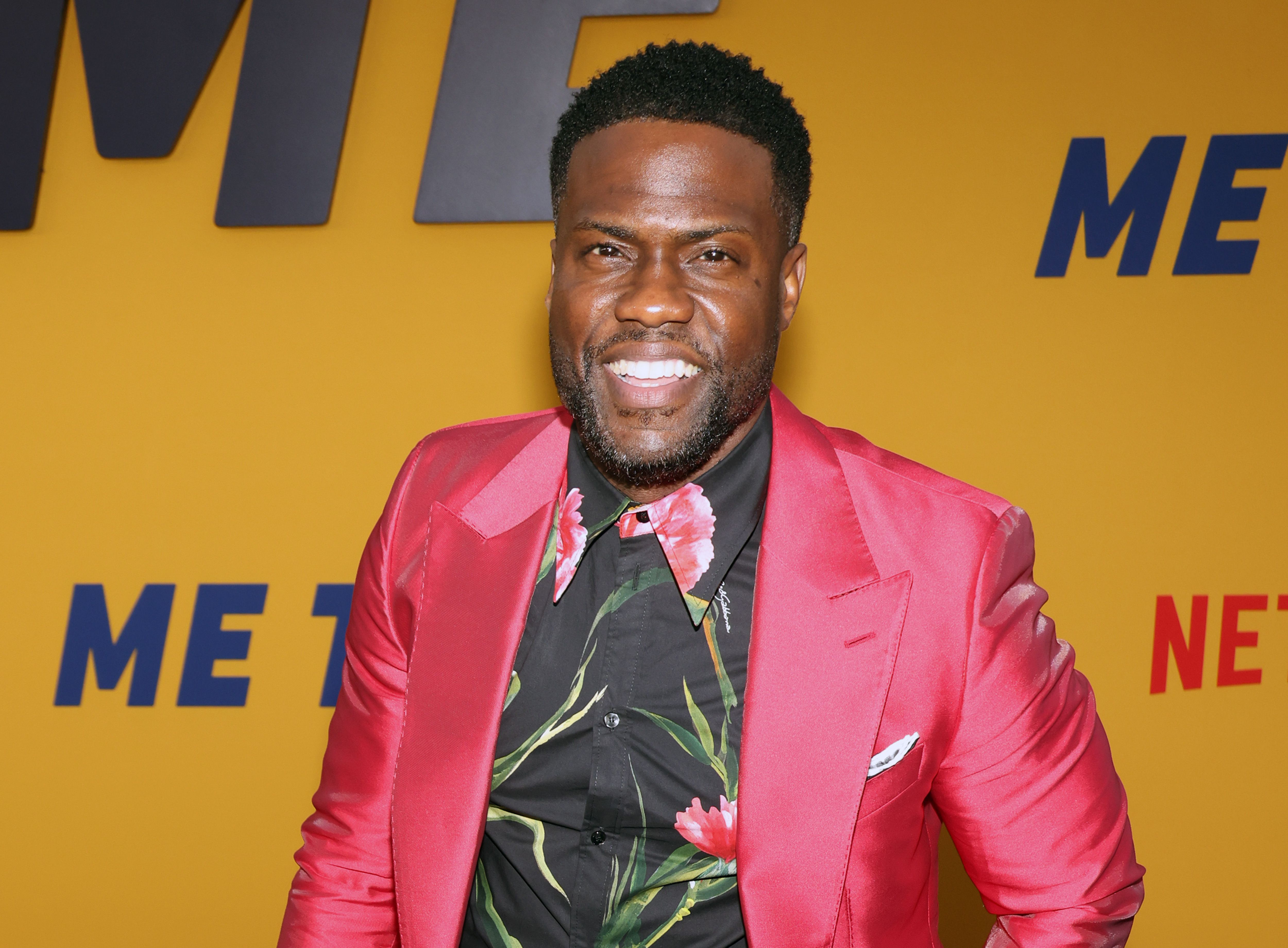 Kevin Hart Live Stream: Experience The Comedy King In Real-Time Action