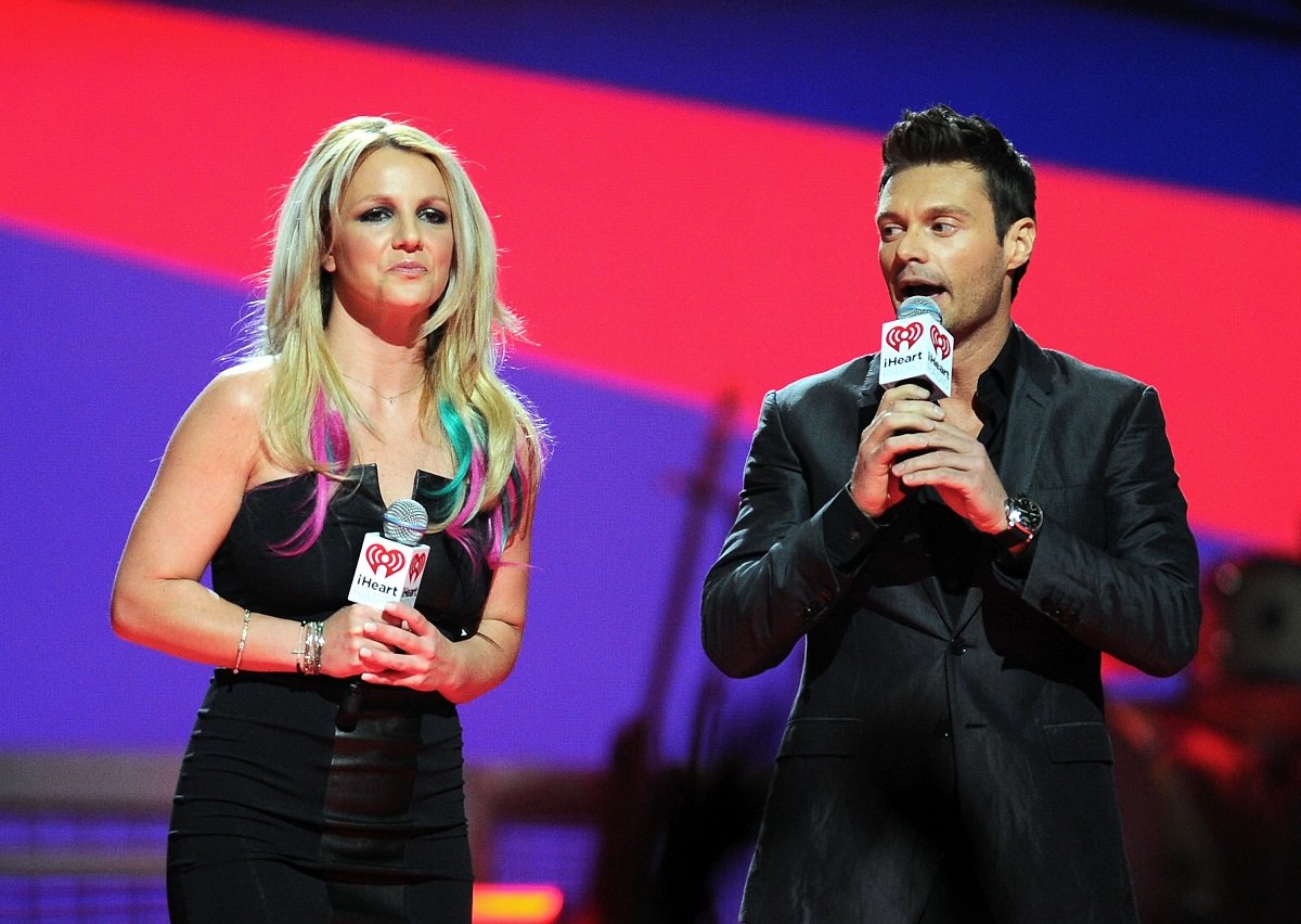 Britney Spears Fans Analyze Her 2007 Blackout Era Interview With Ryan Seacrest It Just Seems