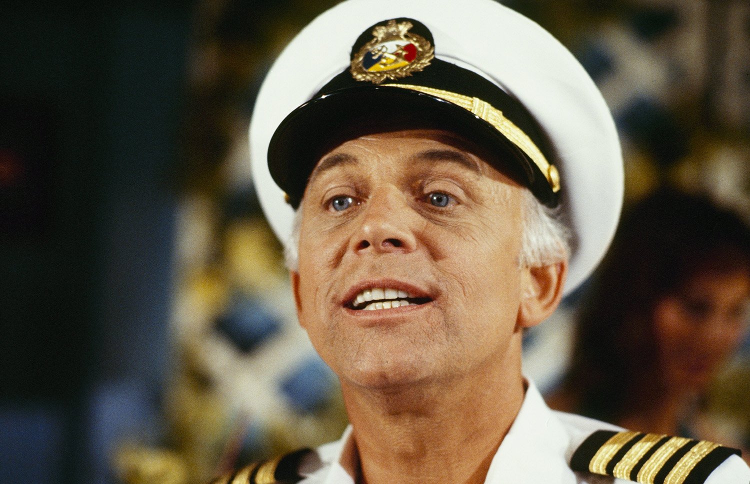 where-to-watch-the-love-boat-ahead-of-cbs-romantic-reality-series