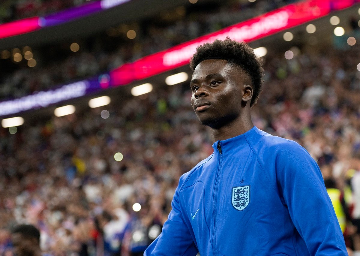 Bukayo Saka, who has been dating girlfriend Tolami Benson since 2020, emerges from the tunnel before the FIFA World Cup Qatar 2022