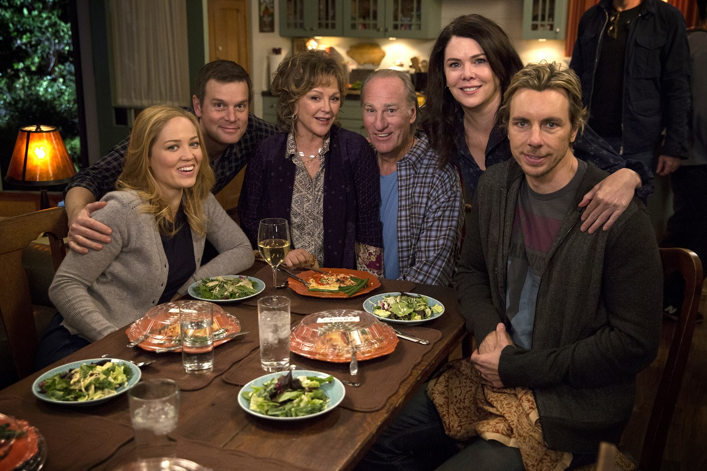 Erika Christensen as Julia Braverman-Graham, Peter Krause as Adam Braverman, Bonnie Bedelia as Camille Braverman, Craig T. Nelson as Zeek Braverman, Lauren Graham as Sarah Braverman and Dax Shepard as Crosby Braverman in 'Parenthood'