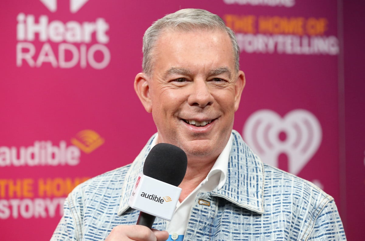 Elvis Duran speaks at the 2022 iHeartRadio Music Festival