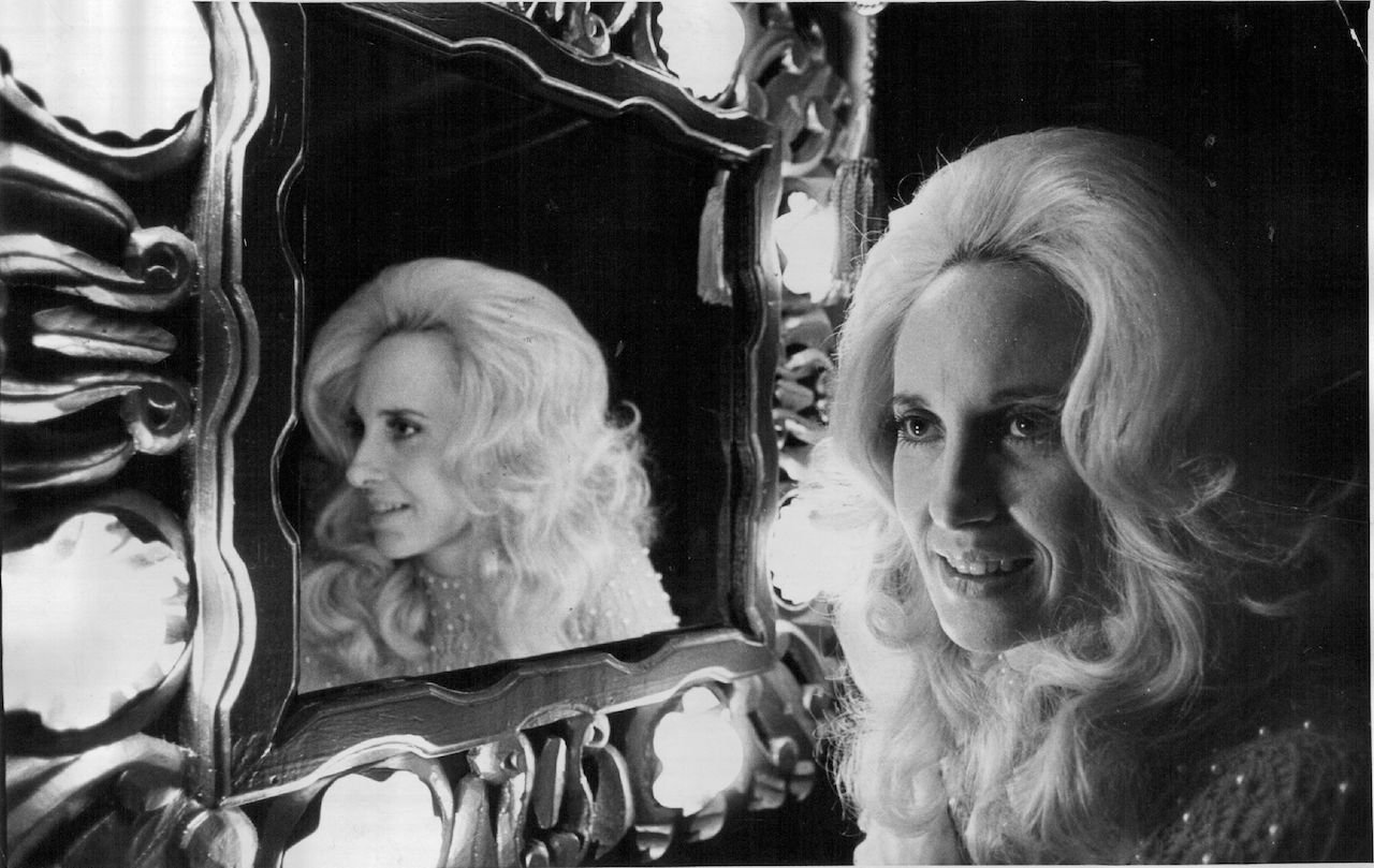 Tammy Wynette – No Charge