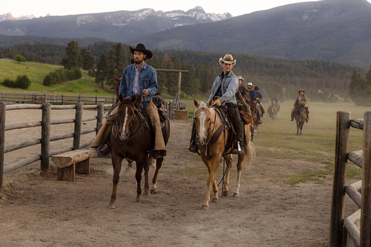 In Yellowstone Season 5, Rowdy and Rip ride horses at the Yellowstone Dutton Ranch. 