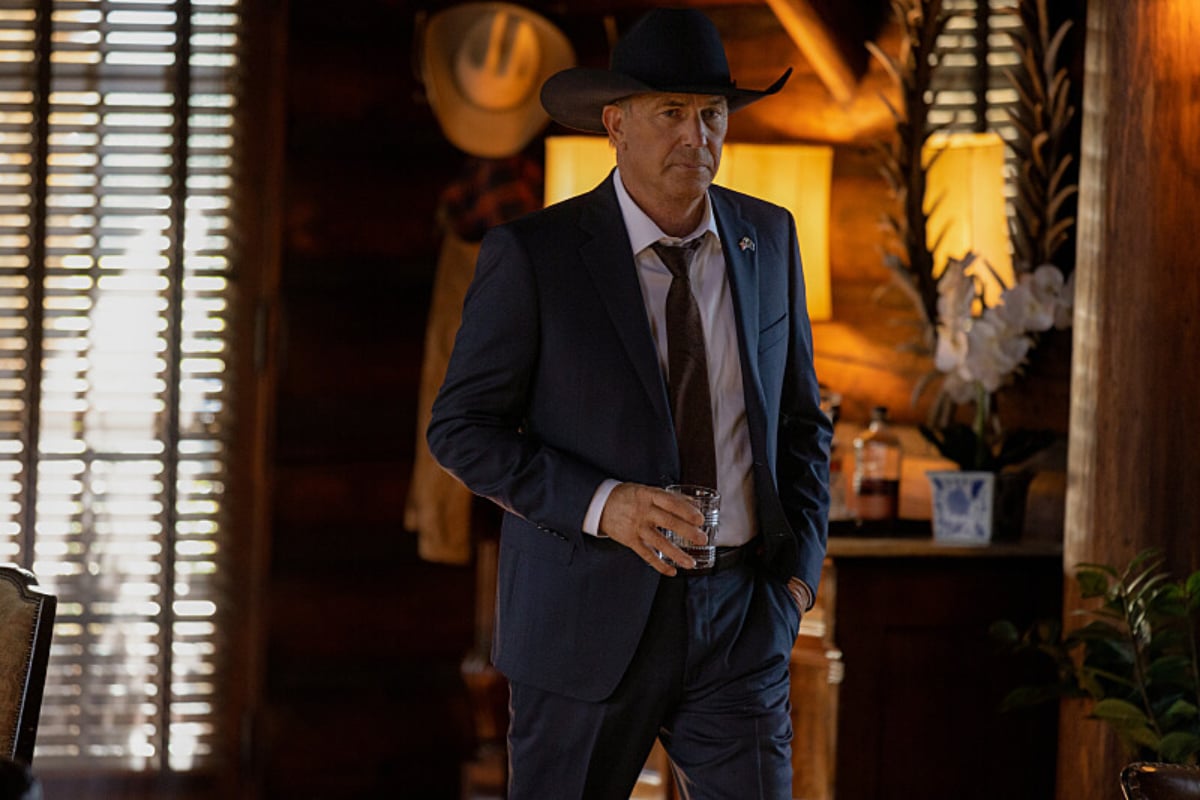 'Yellowstone' Fans Are Rooting for John Dutton to Ditch Summer and Get ...