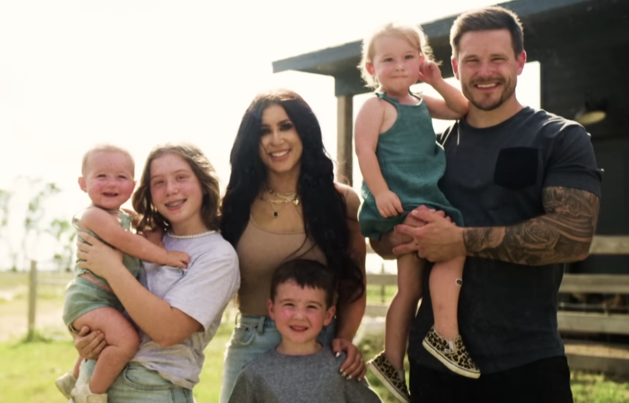 ‘Down Home Fab’: Chelsea DeBoer Describes a Day In Her Life With 4 Kids