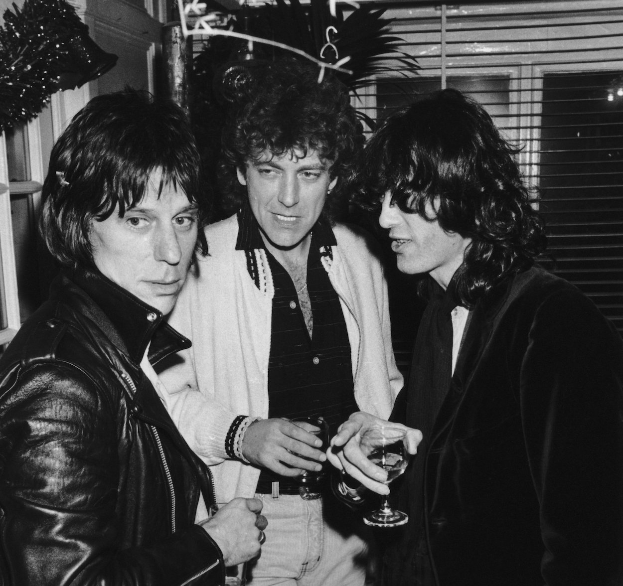 Jeff Beck Cried When Jimmy Page Played Led Zeppelin's Version of 'You ...