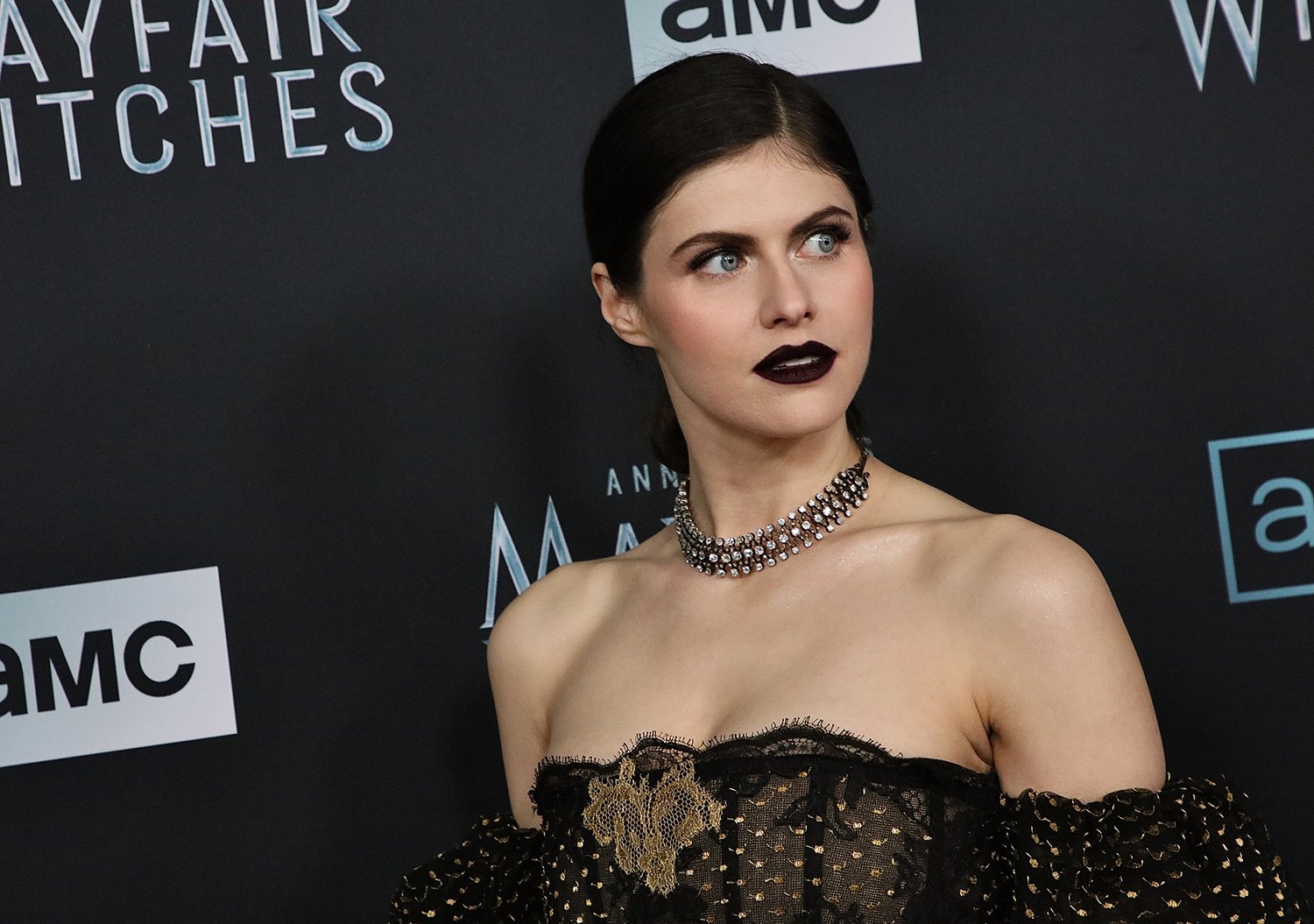 Mayfair Witches Star Alexandra Daddario Why She Looks Familiar 